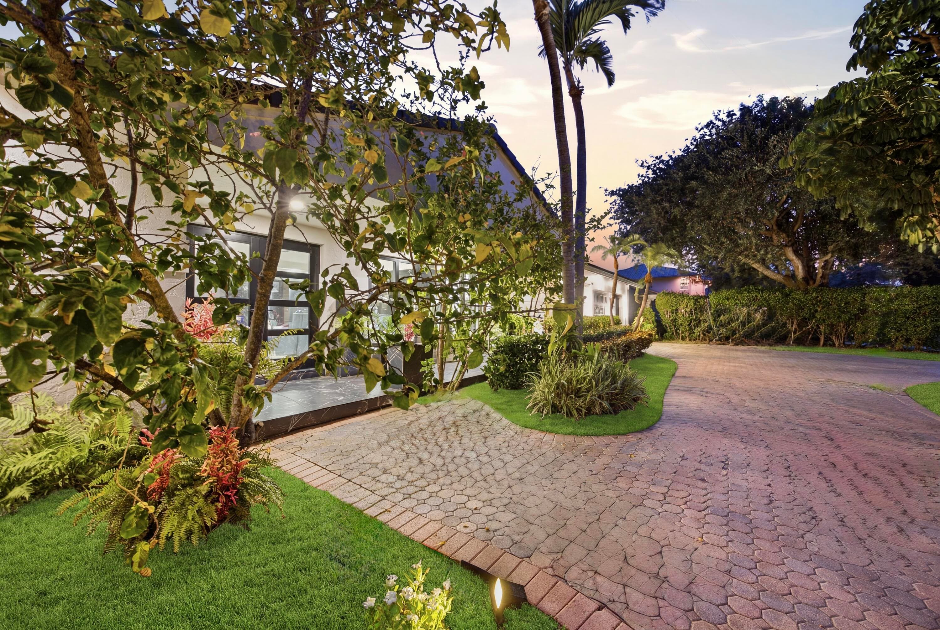 2380 SE 8TH Street, Pompano Beach, FL 33062 9