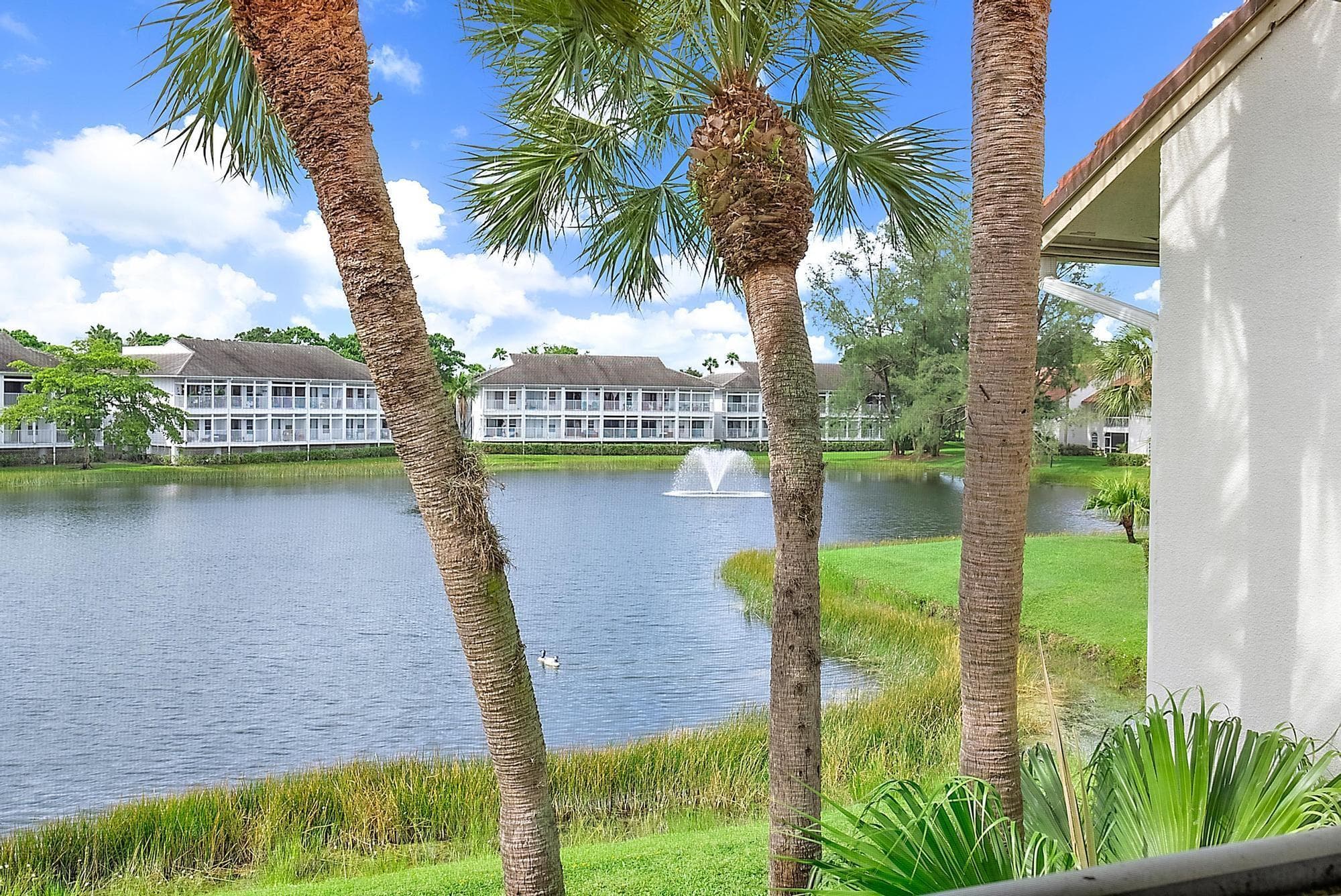 216 Cypress Point Drive, Palm Beach Gardens, FL 33418 25