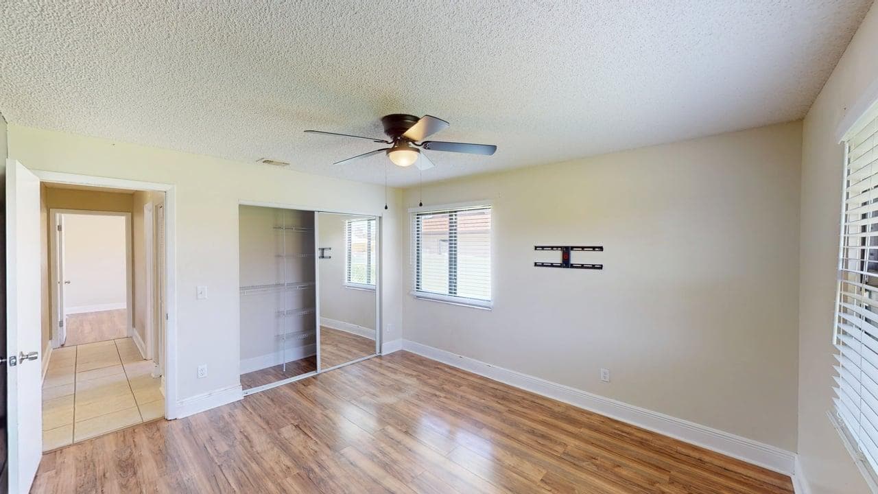 974 SE BELFAST Avenue, Port St. Lucie, FL 34983 43