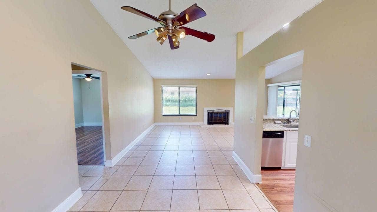 974 SE BELFAST Avenue, Port St. Lucie, FL 34983 30