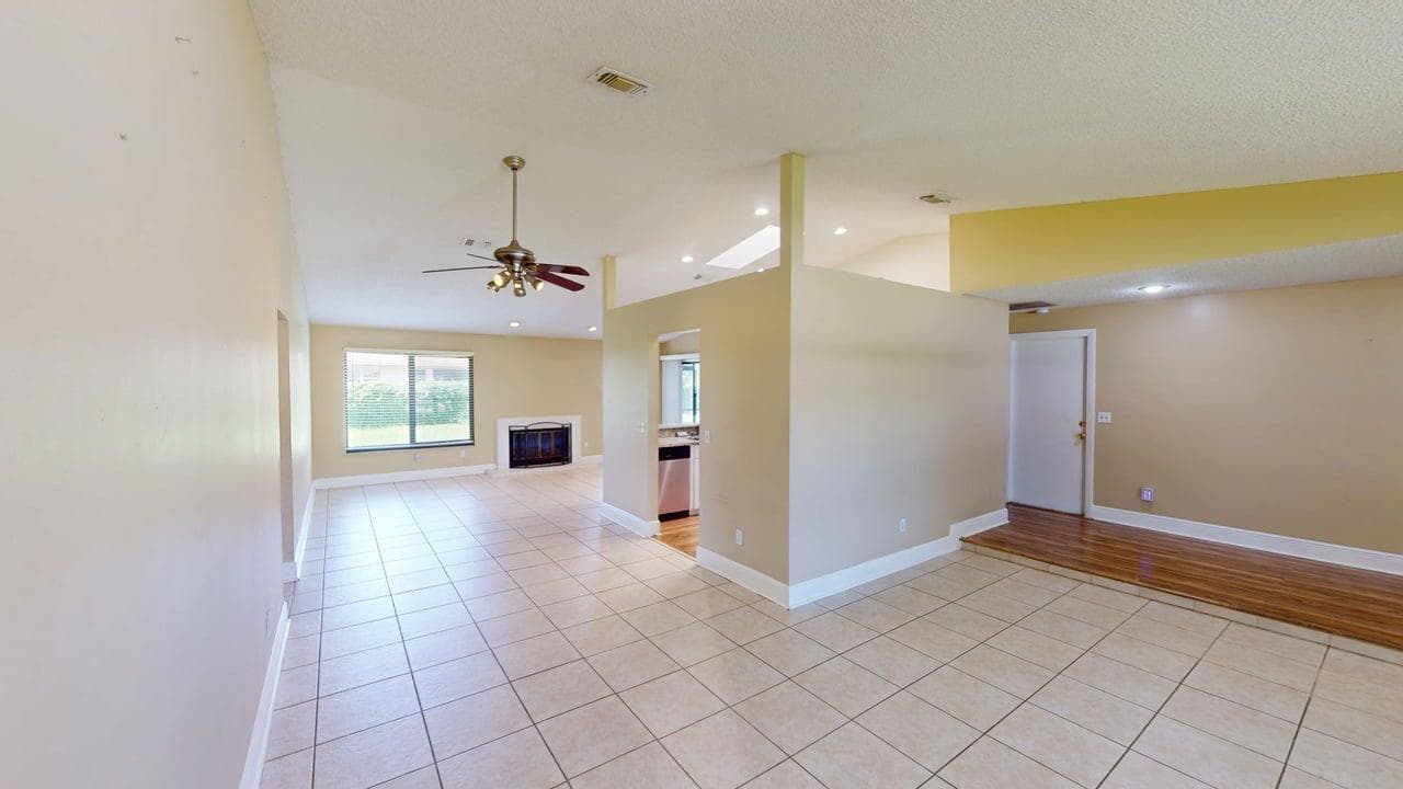 974 SE BELFAST Avenue, Port St. Lucie, FL 34983 15