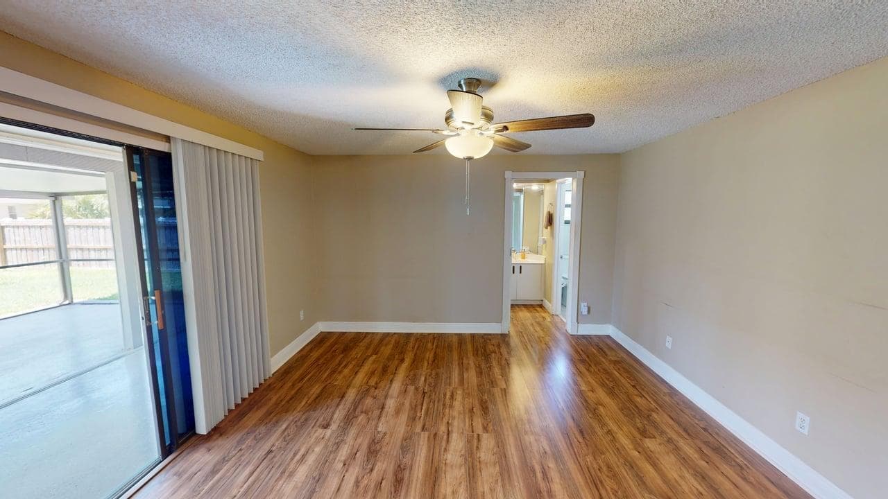 974 SE BELFAST Avenue, Port St. Lucie, FL 34983 19