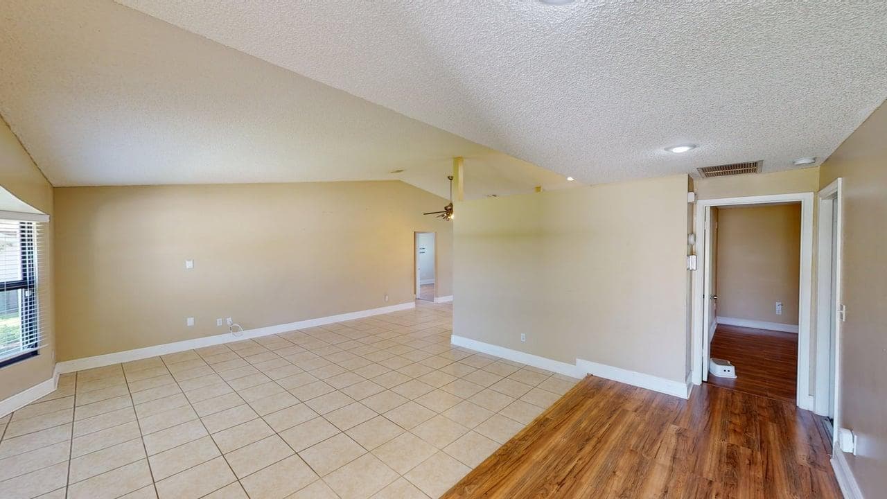 974 SE BELFAST Avenue, Port St. Lucie, FL 34983 13