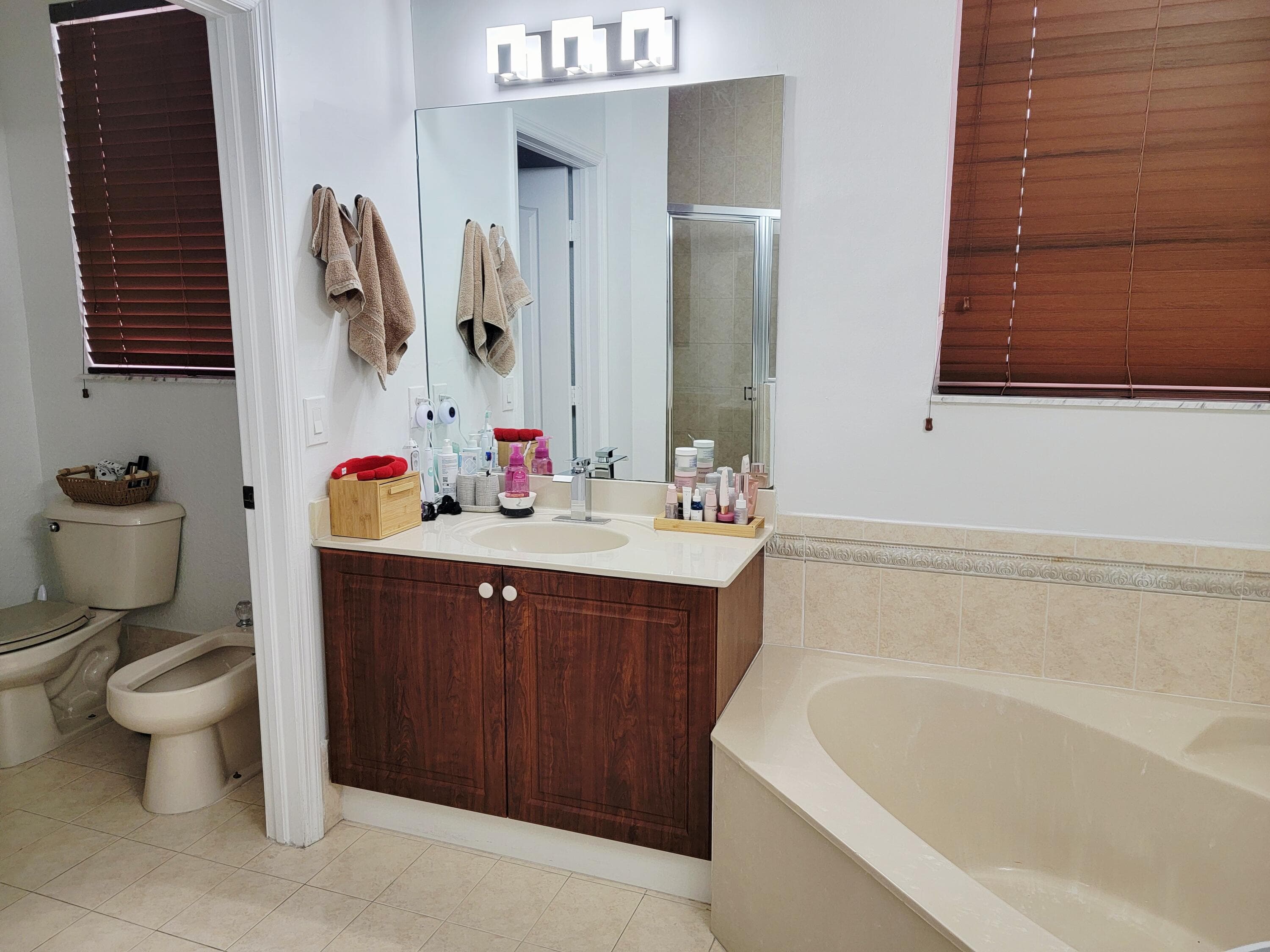 8781 NW 178th Street, Hialeah, FL 33018 9