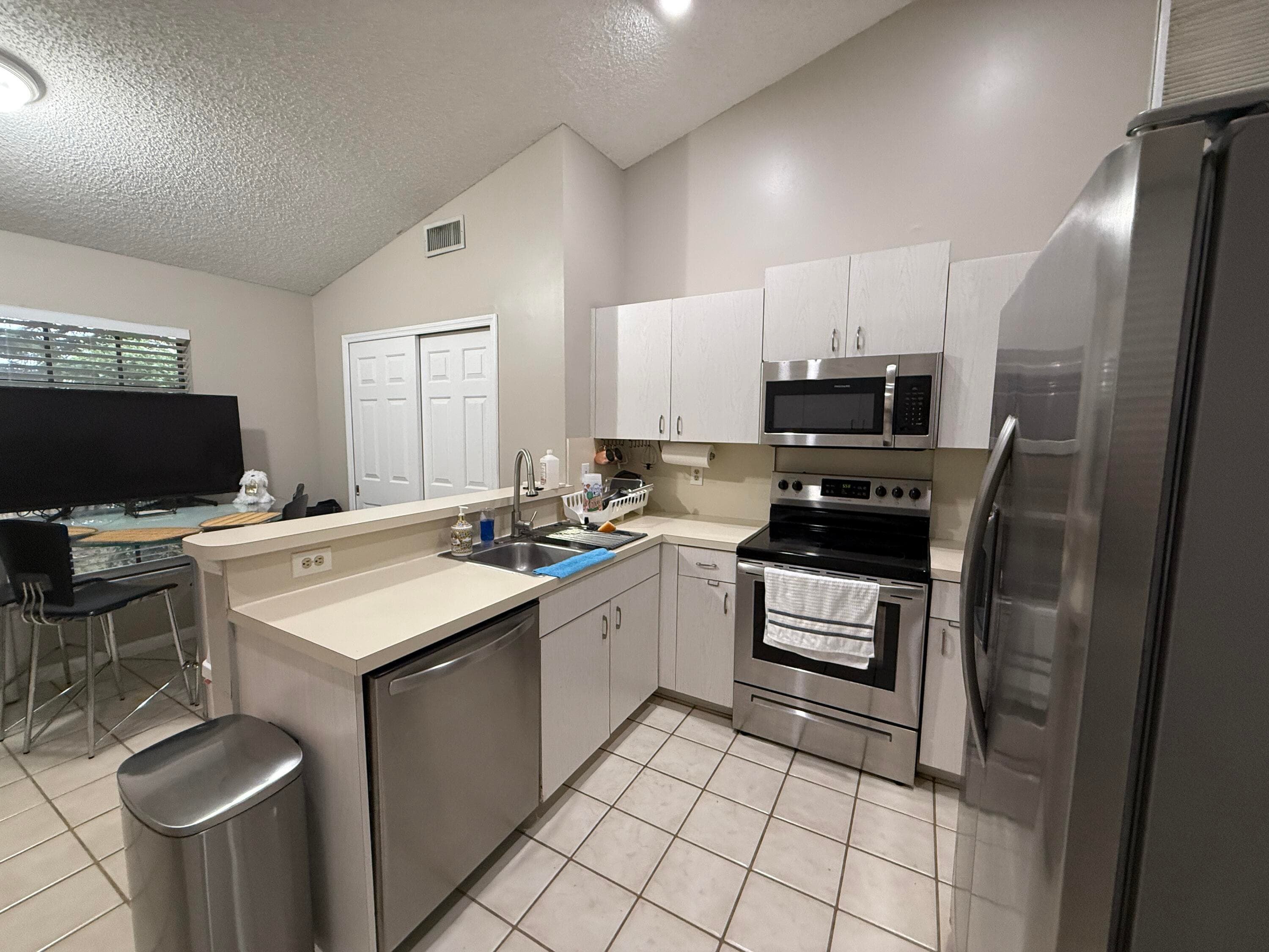 13025 MEADOWBREEZE Drive, Wellington, FL 33414 11