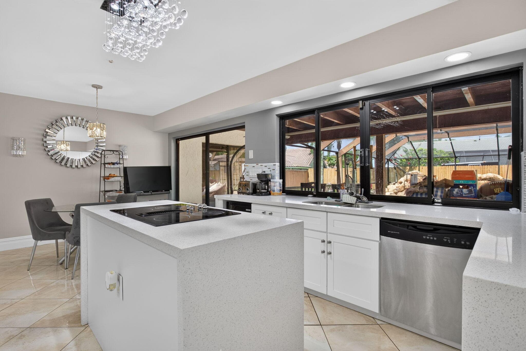 7355 NW 83RD Avenue, Tamarac, FL 33321 11
