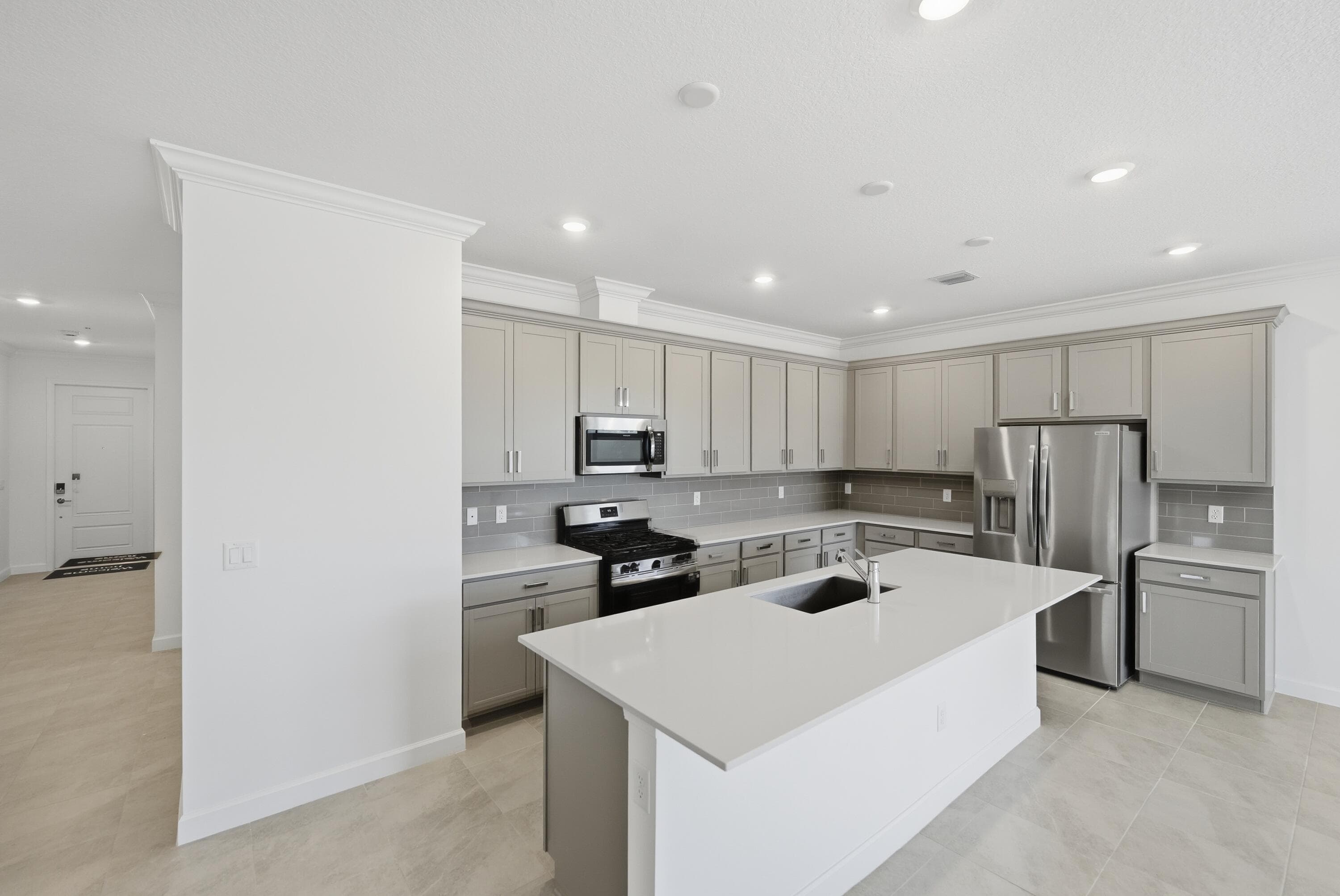6891 NW KESTREL Lane, Port St. Lucie, FL 34987 2