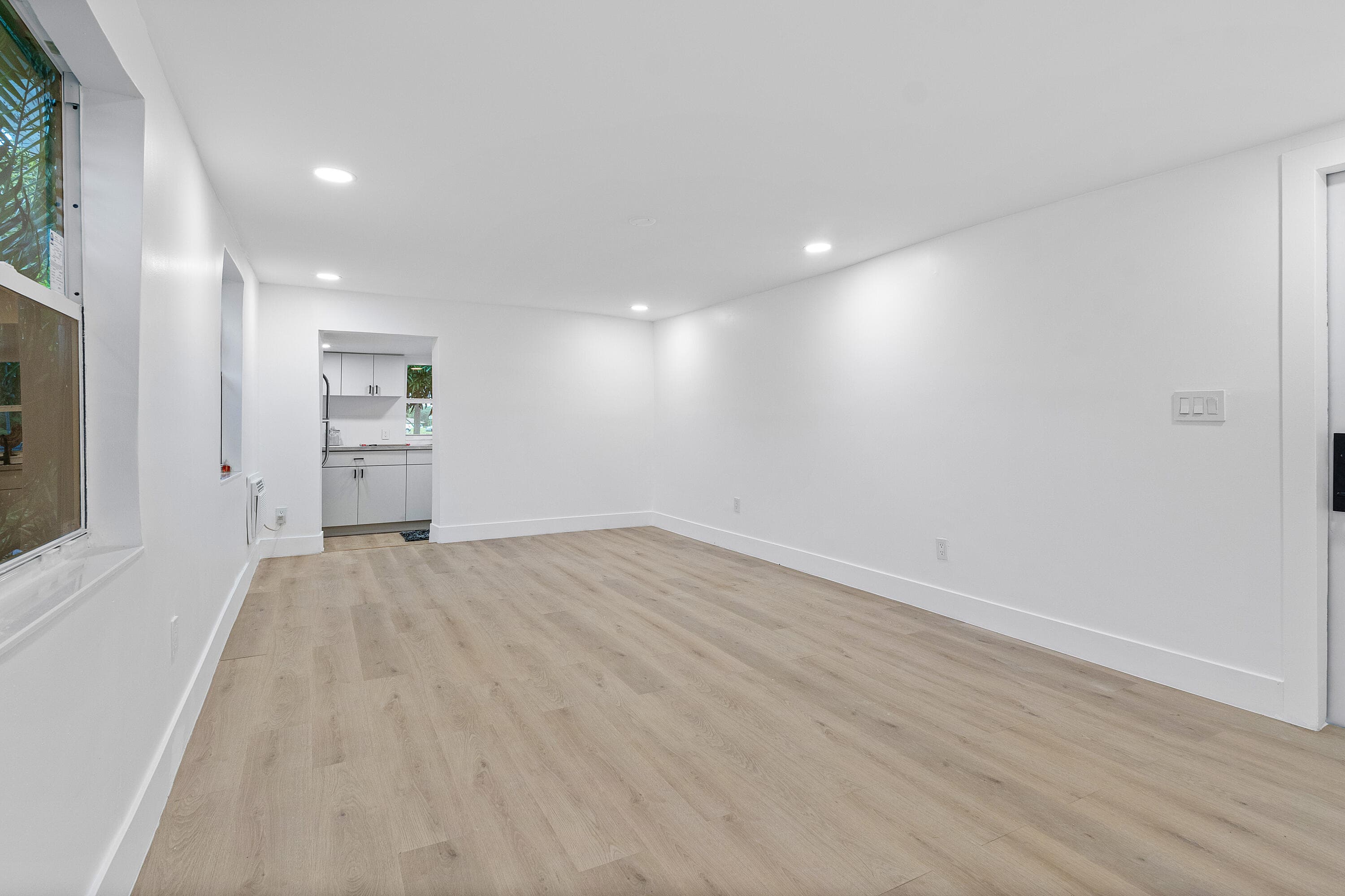 107 SW 4TH Avenue, Delray Beach, FL 33444 4