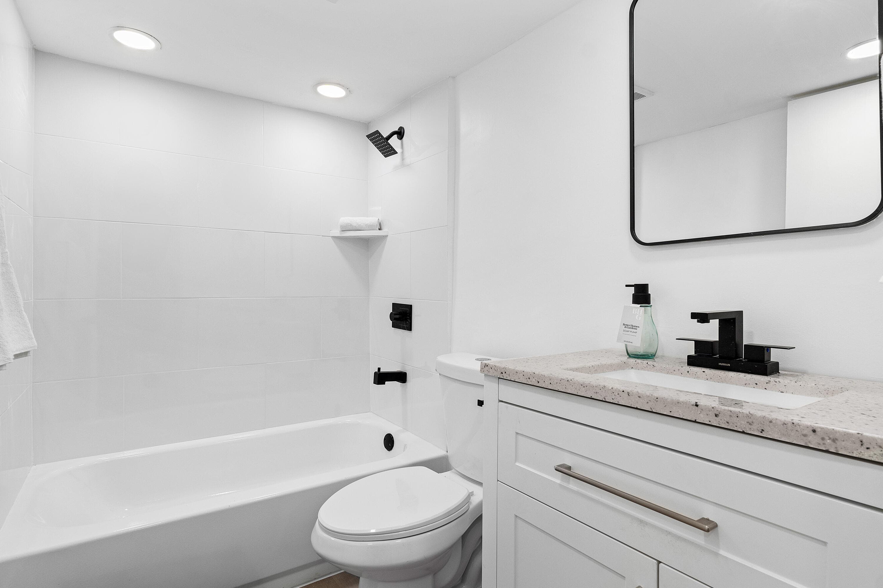 107 SW 4TH Avenue, Delray Beach, FL 33444 13