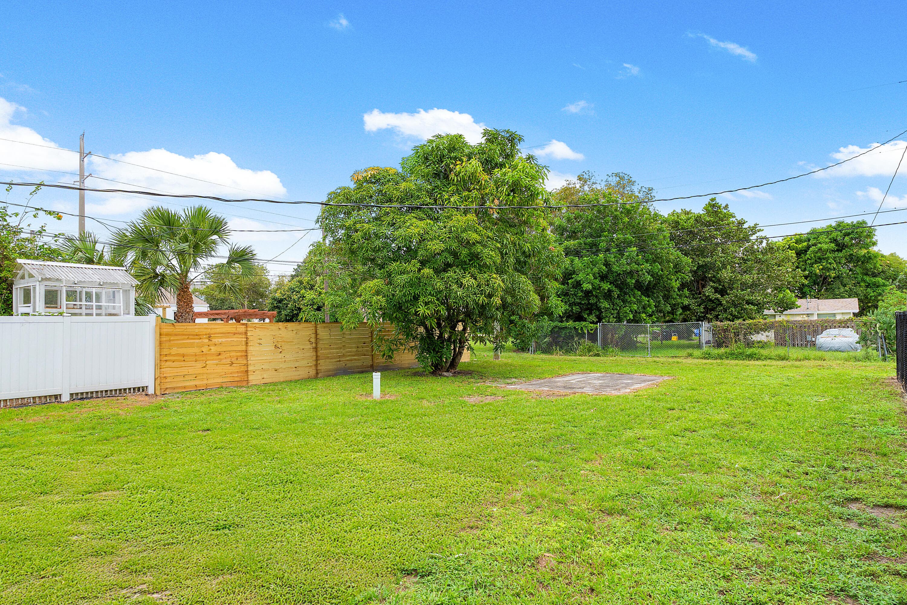 107 SW 4TH Avenue, Delray Beach, FL 33444 17