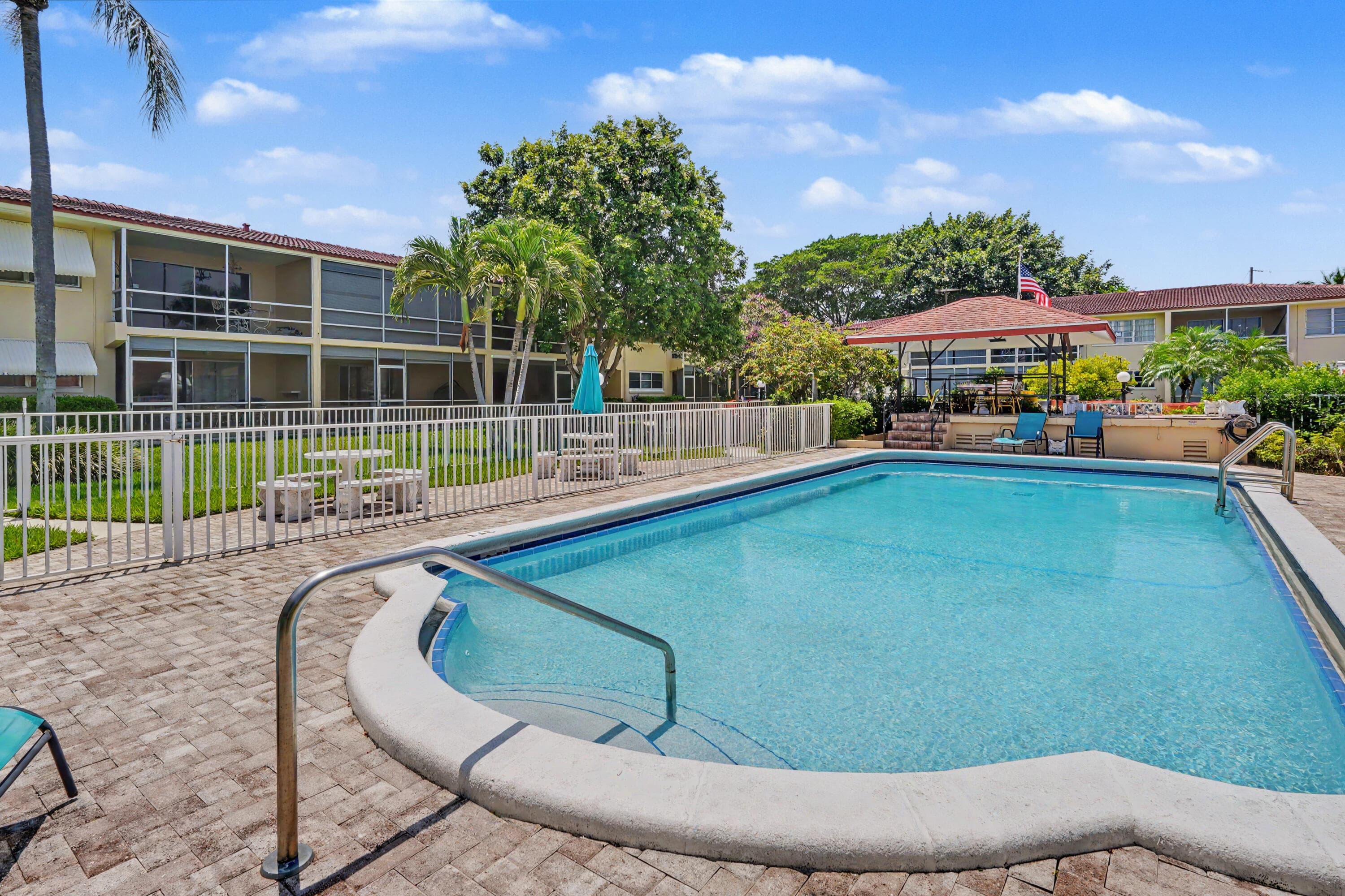 2202 NE 36th Street 17, Lighthouse Point, FL 33064 18