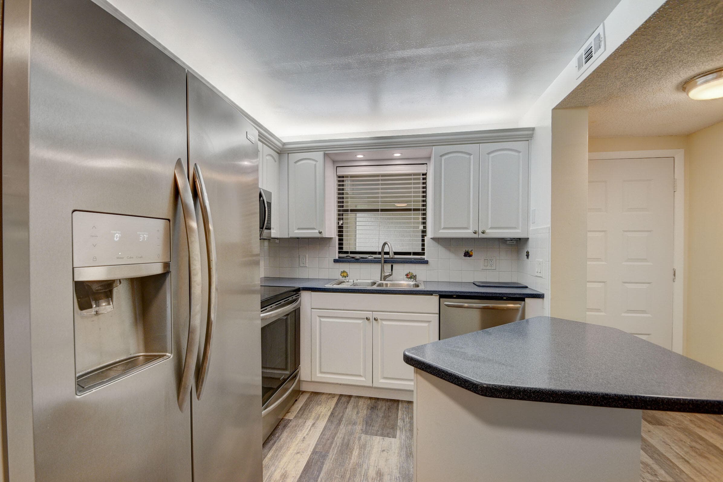 890 N Federal Highway 103, Lantana, FL 33462 5
