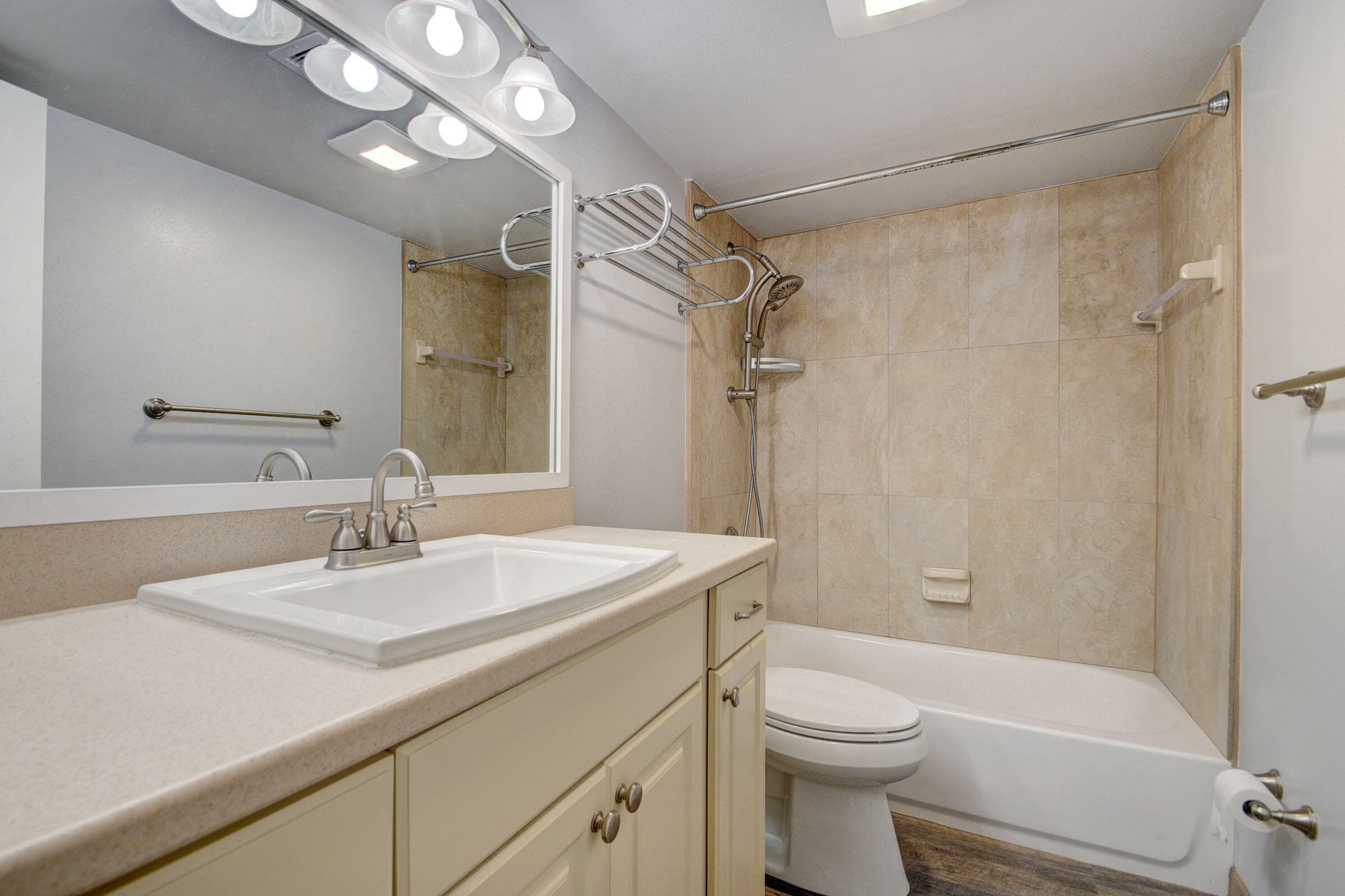 890 N Federal Highway 103, Lantana, FL 33462 22