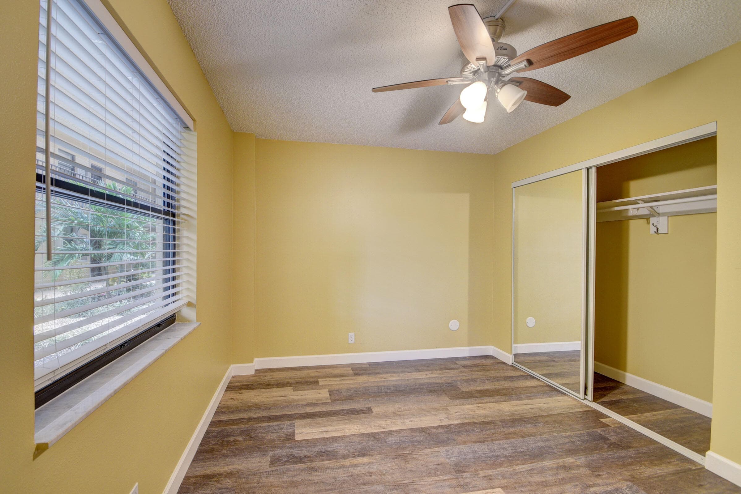 890 N Federal Highway 103, Lantana, FL 33462 33