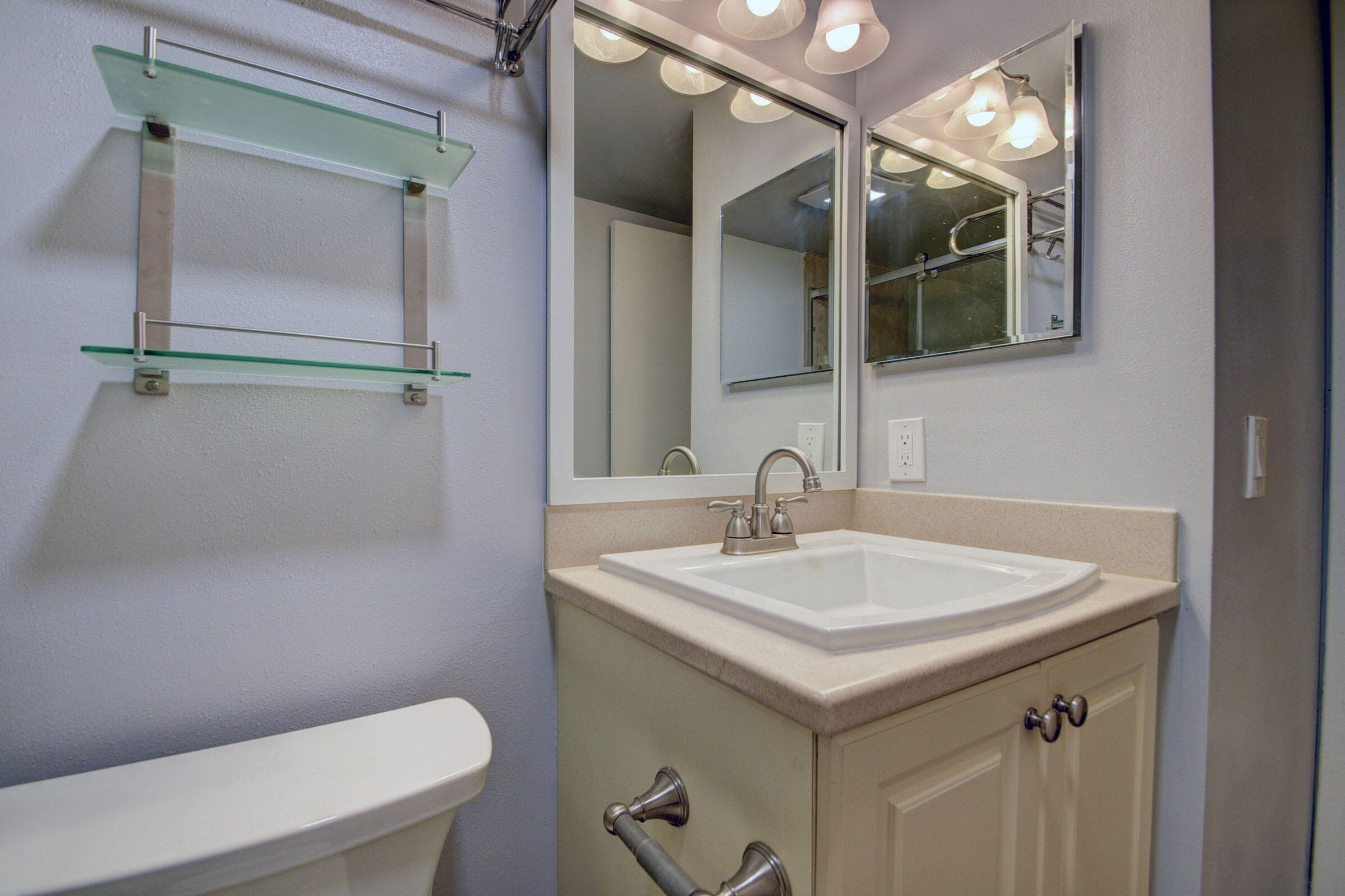 890 N Federal Highway 103, Lantana, FL 33462 35