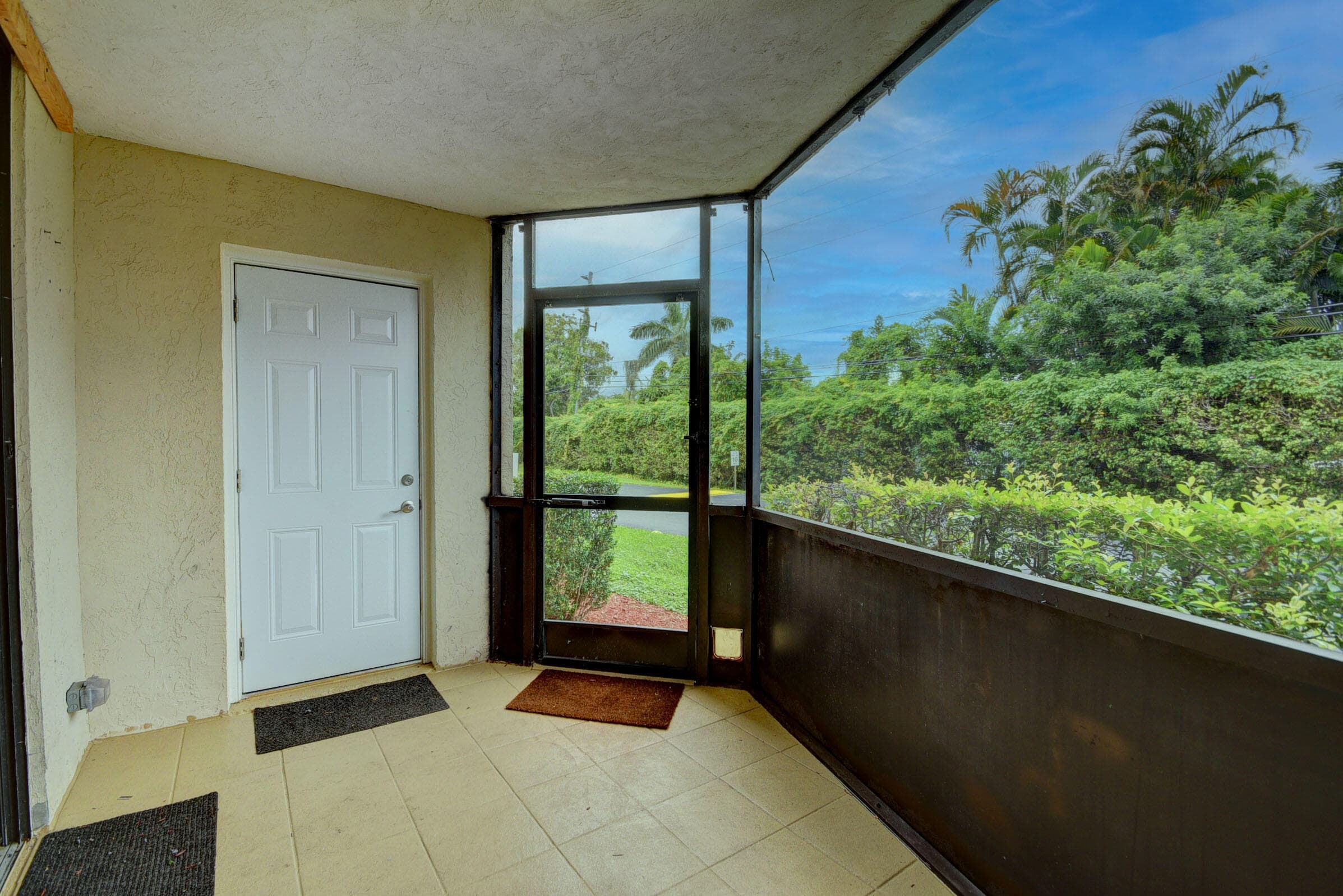 890 N Federal Highway 103, Lantana, FL 33462 37
