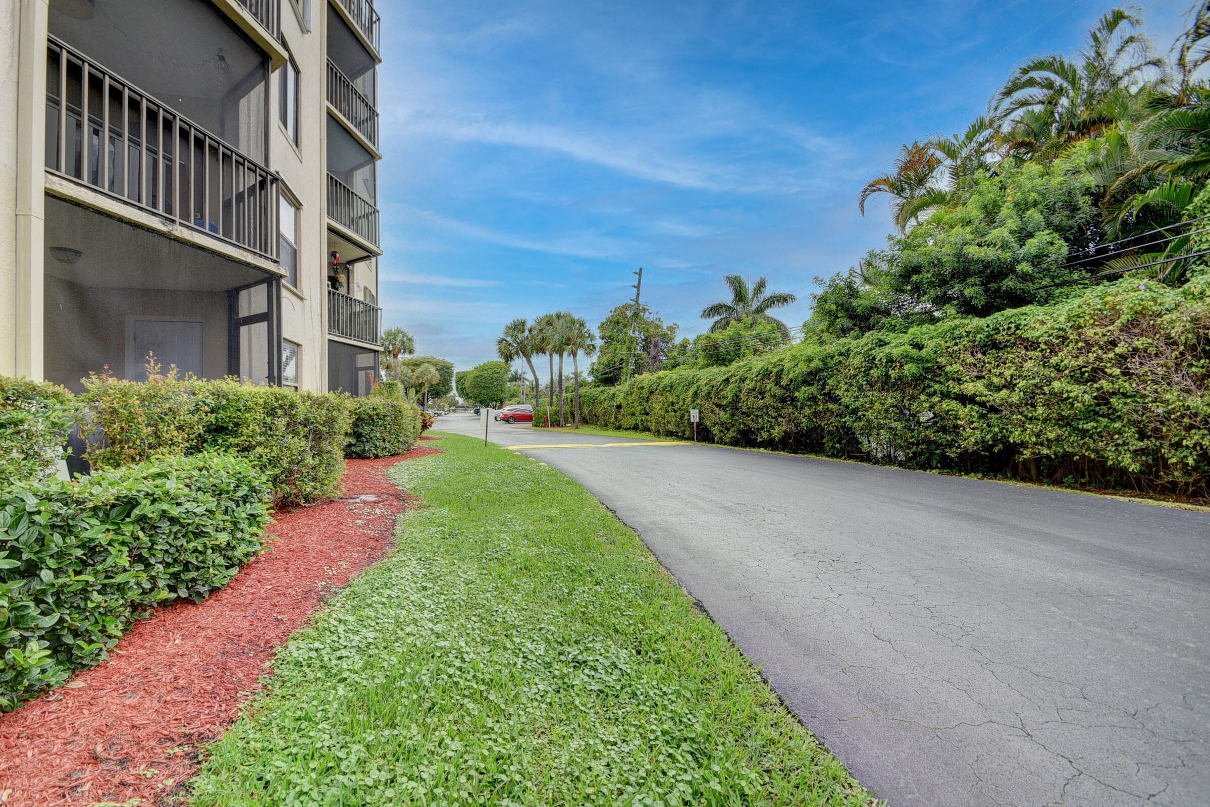 890 N Federal Highway 103, Lantana, FL 33462 41