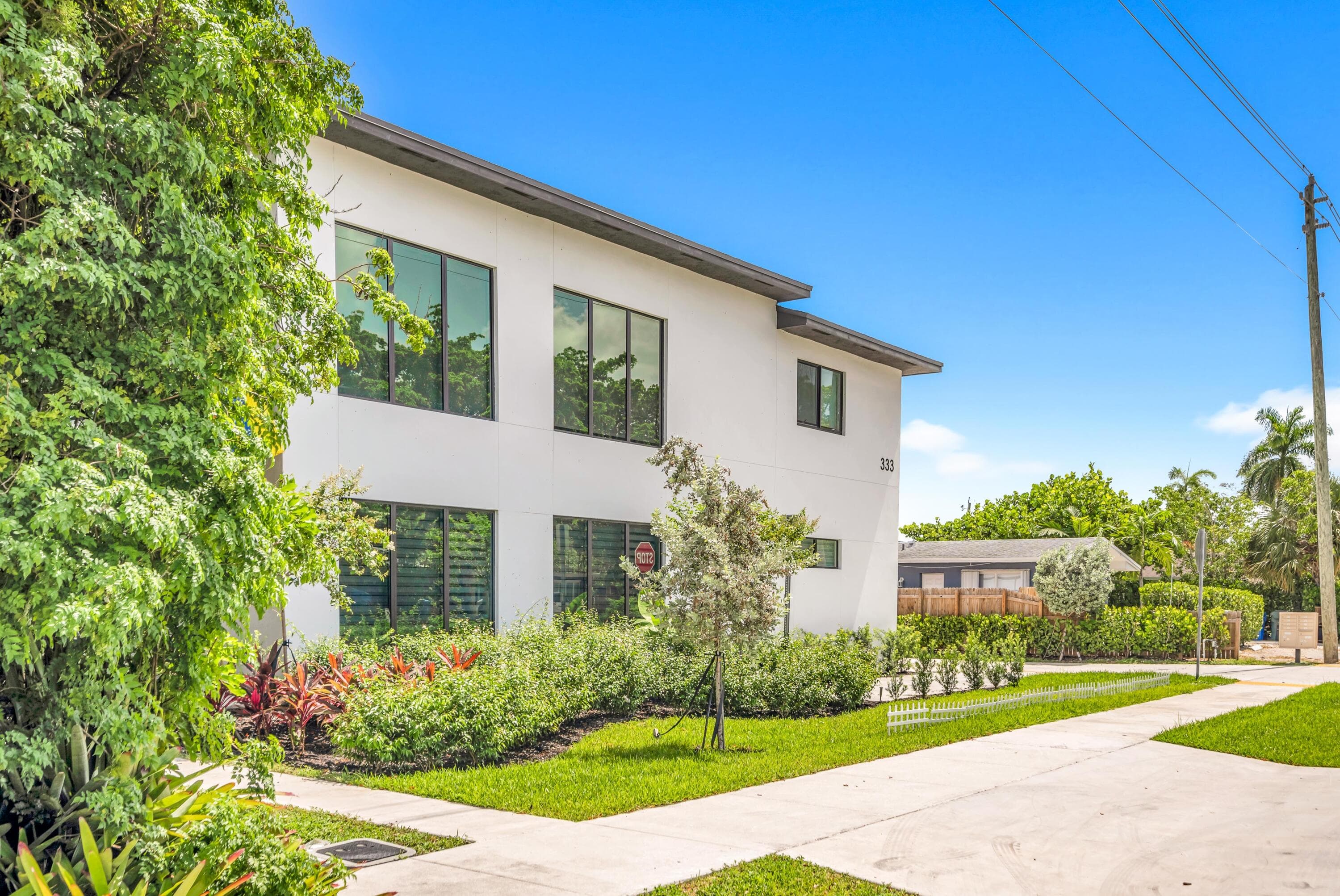 333 NW 41st Street 337, Oakland Park, FL 33309