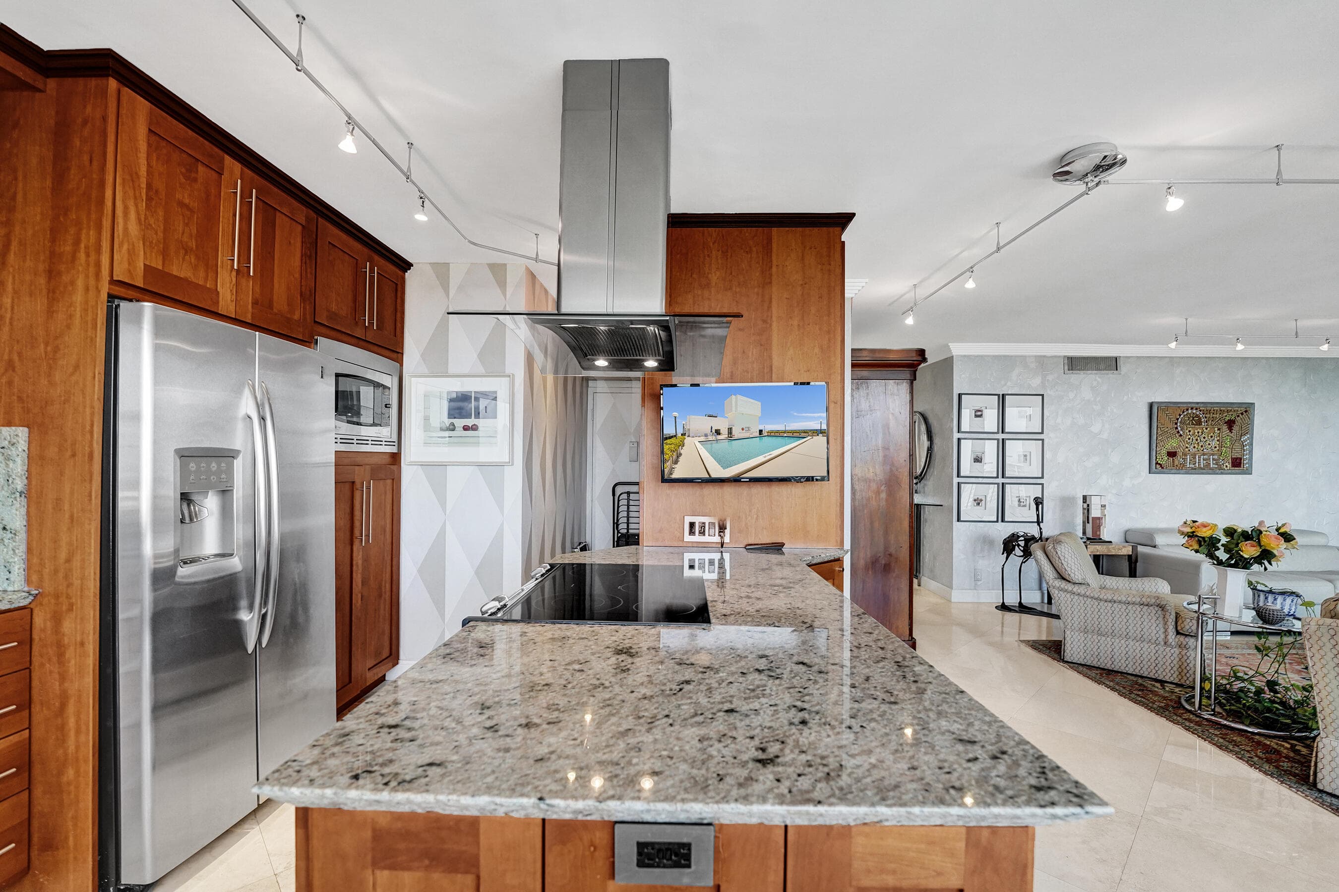 936 Intracoastal Drive 22C, Fort Lauderdale, FL 33304 38