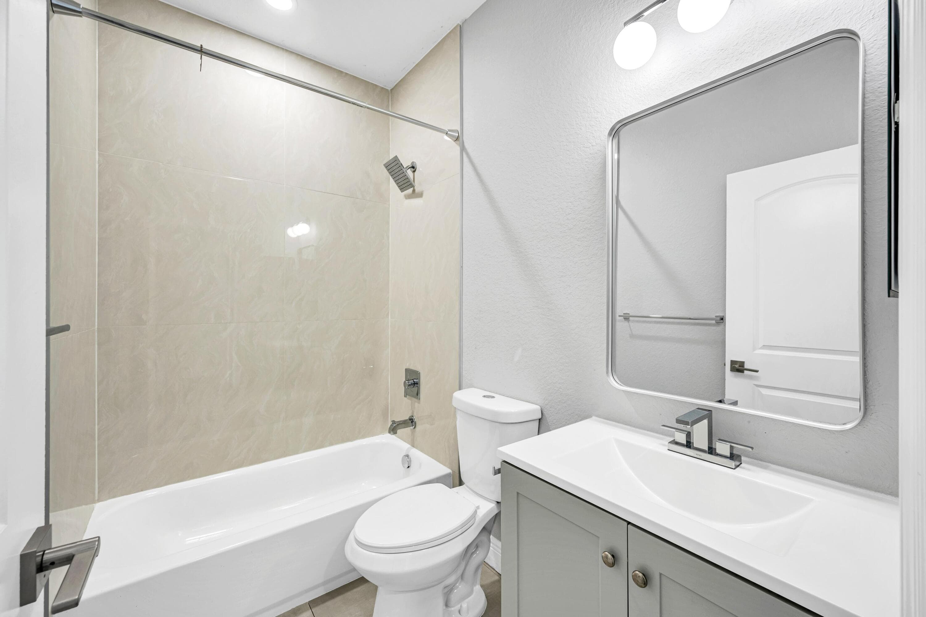 333 NW 41st Street 337, Oakland Park, FL 33309 43