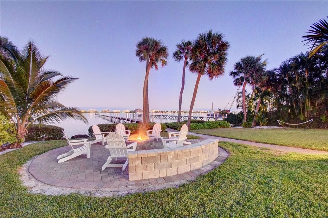 1320 S LAKESIDE Drive, Lake Worth Beach, FL 33460 17