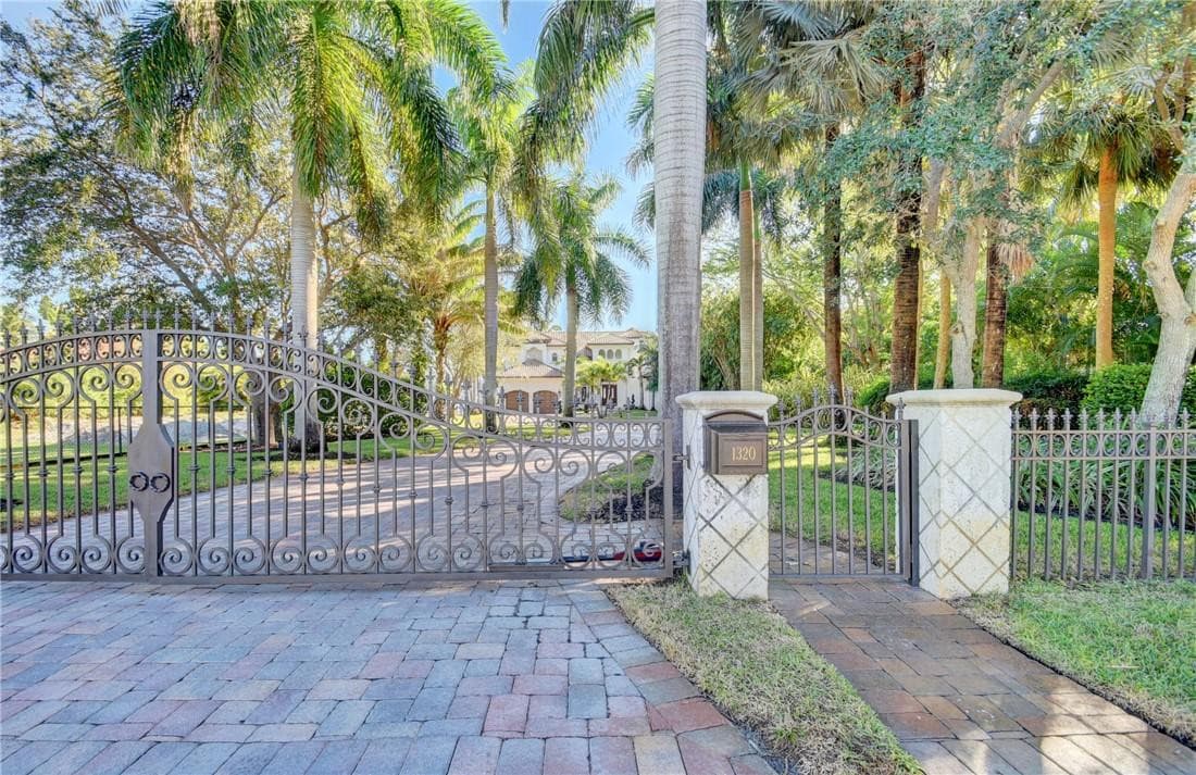 1320 S LAKESIDE Drive, Lake Worth Beach, FL 33460 53
