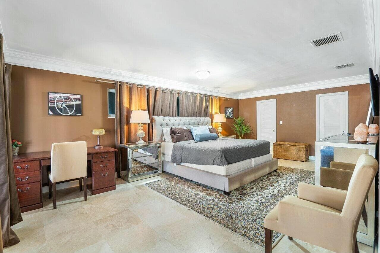 41 Castle Harbor Isle Drive, Fort Lauderdale, FL 33308 14
