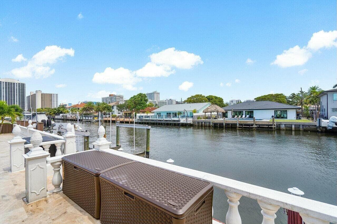 41 Castle Harbor Isle Drive, Fort Lauderdale, FL 33308 30