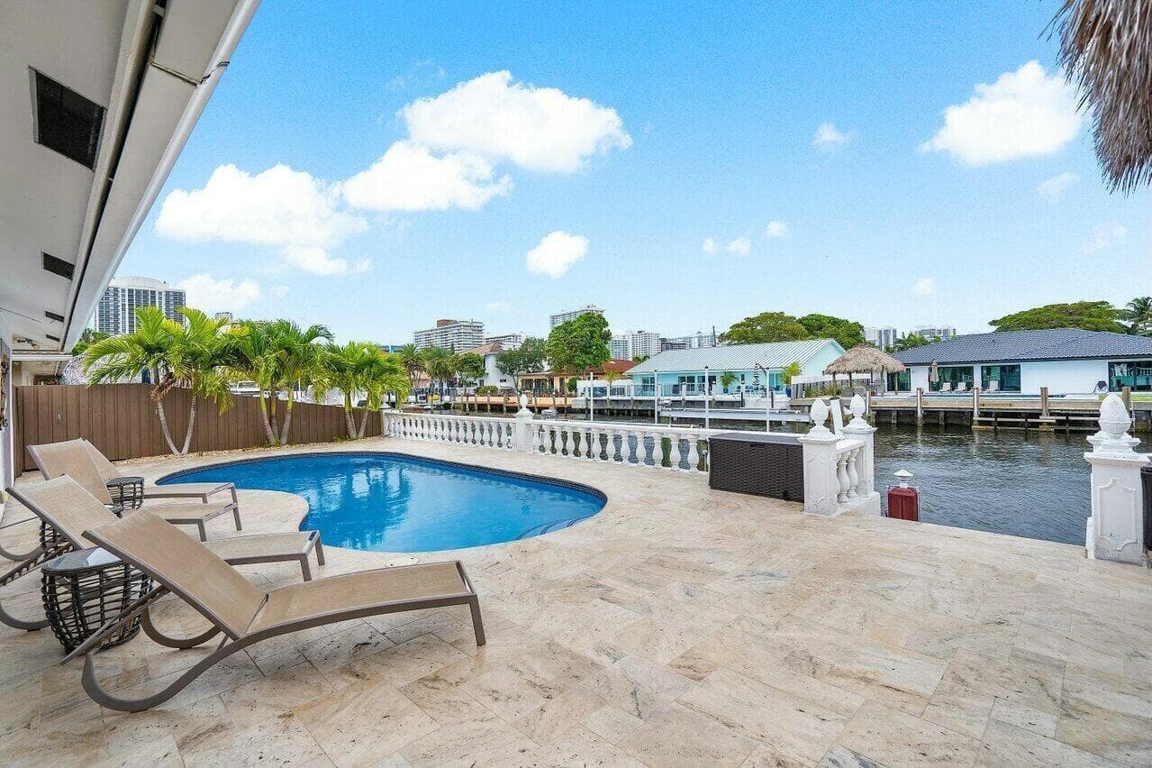 41 Castle Harbor Isle Drive, Fort Lauderdale, FL 33308 32