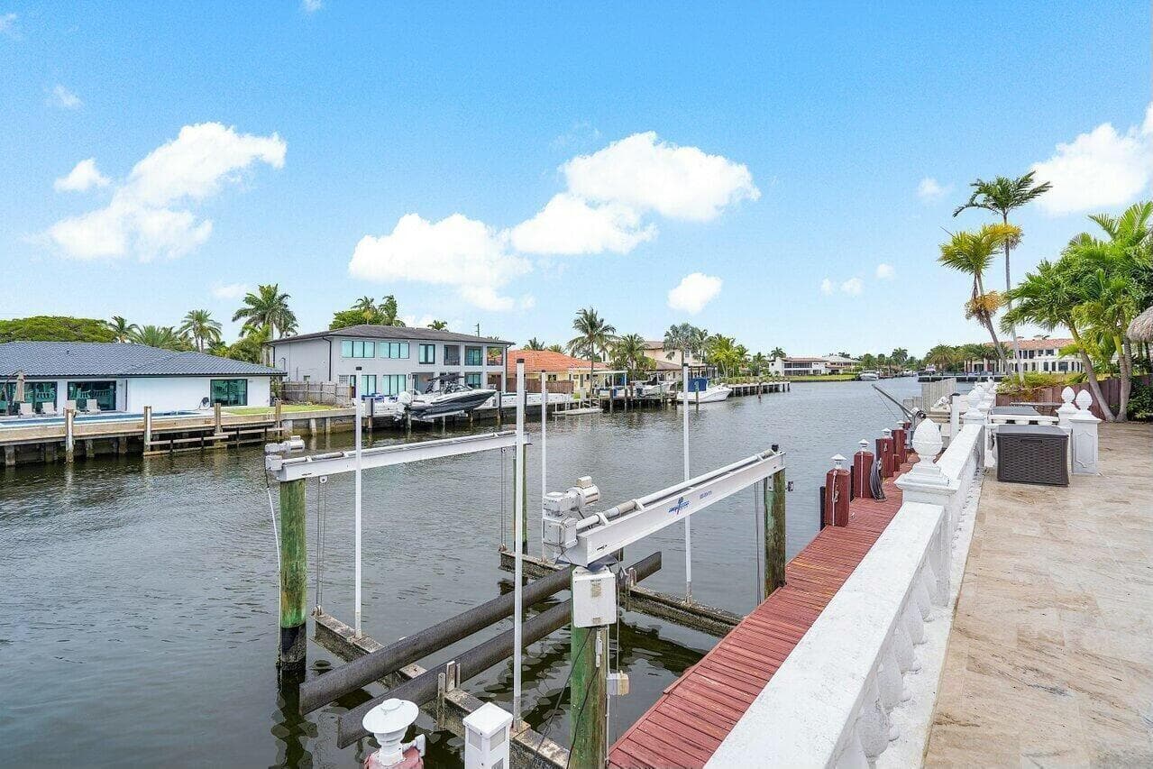 41 Castle Harbor Isle Drive, Fort Lauderdale, FL 33308 35