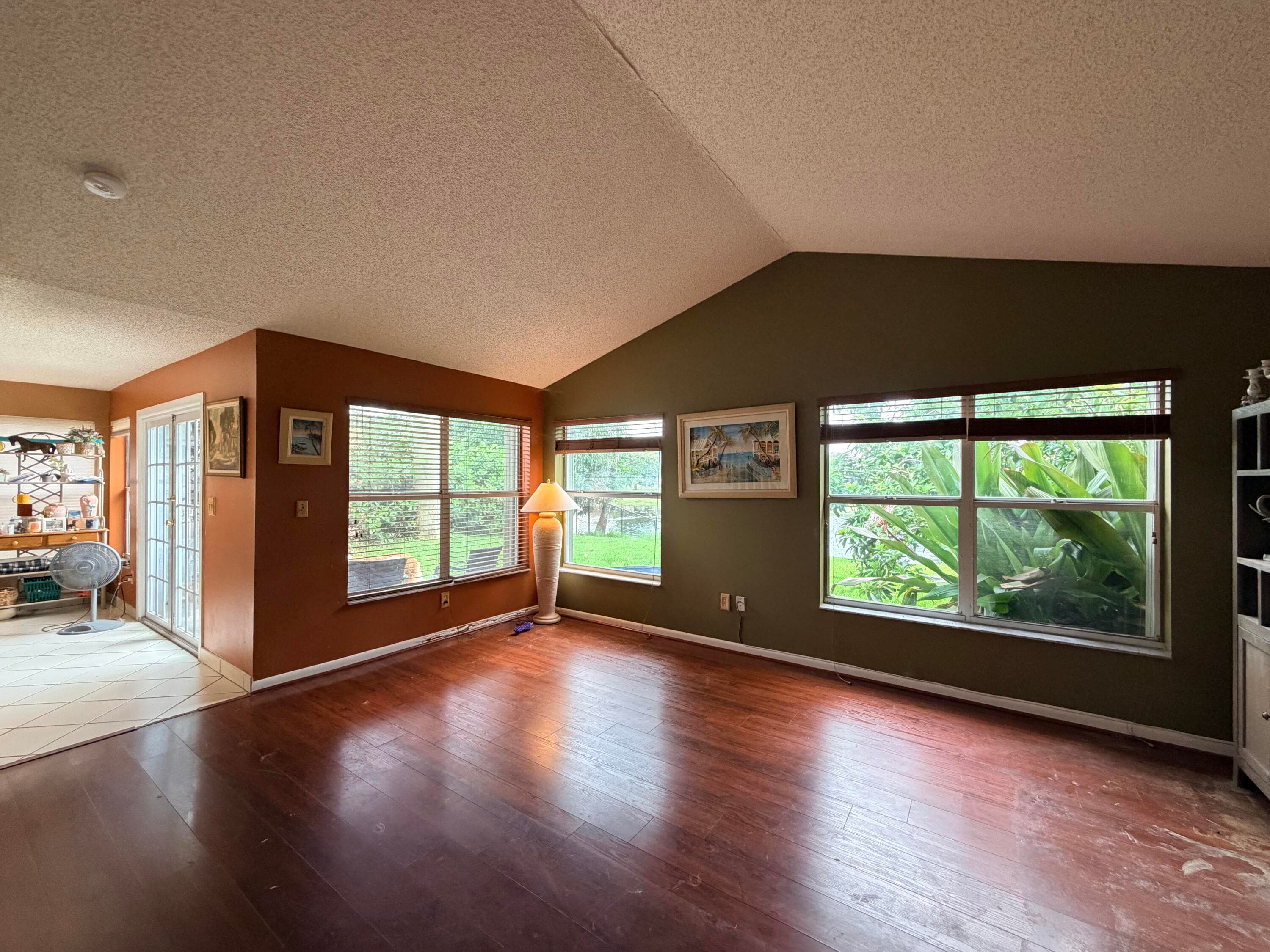 8870 Woodside Court, Davie, FL 33328 19