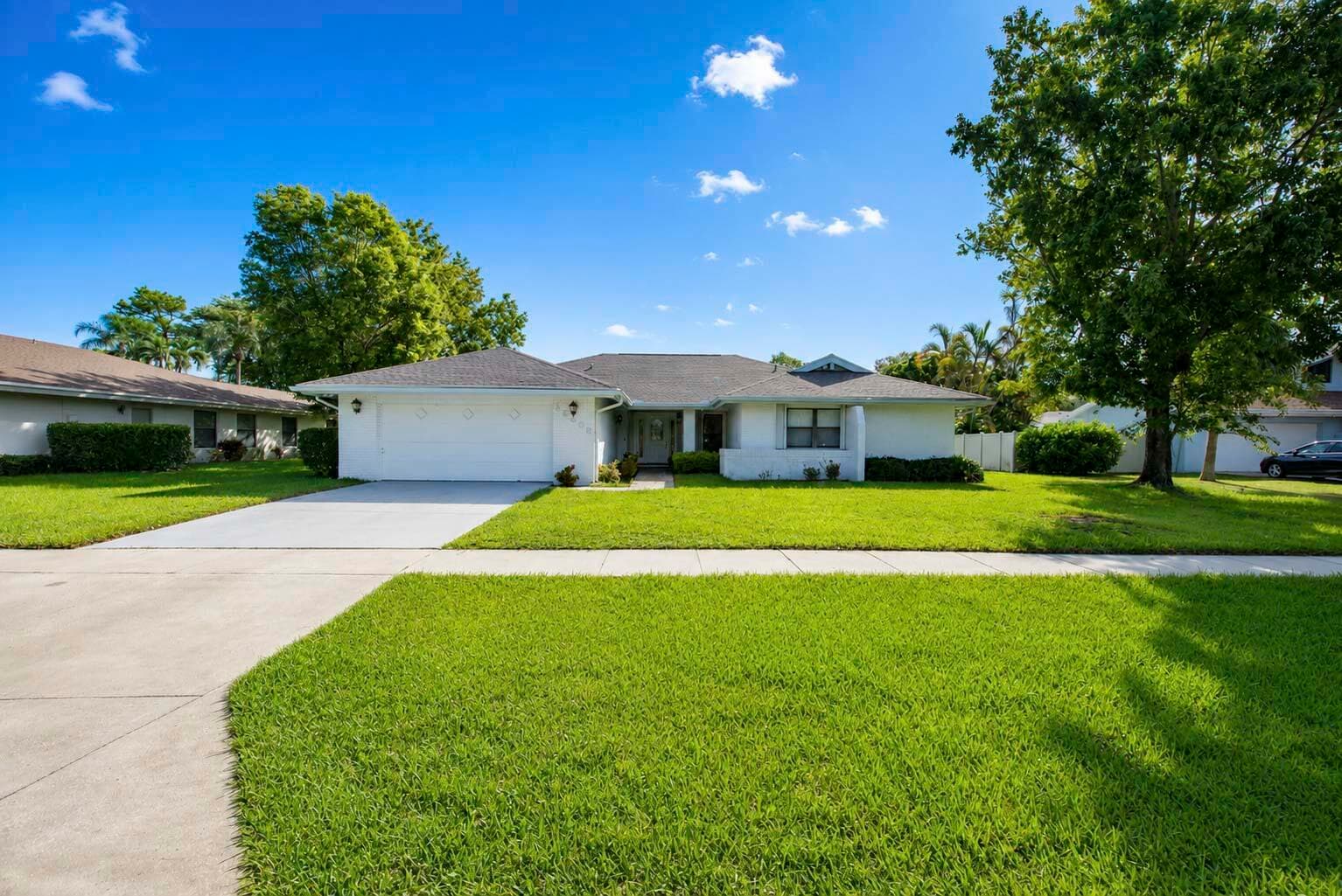 12403 Westhall Place, Wellington, FL 33414