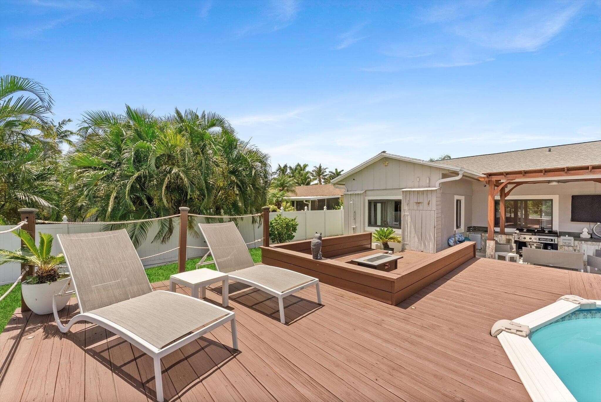 728 NE 9TH Avenue, Boynton Beach, FL 33435 32