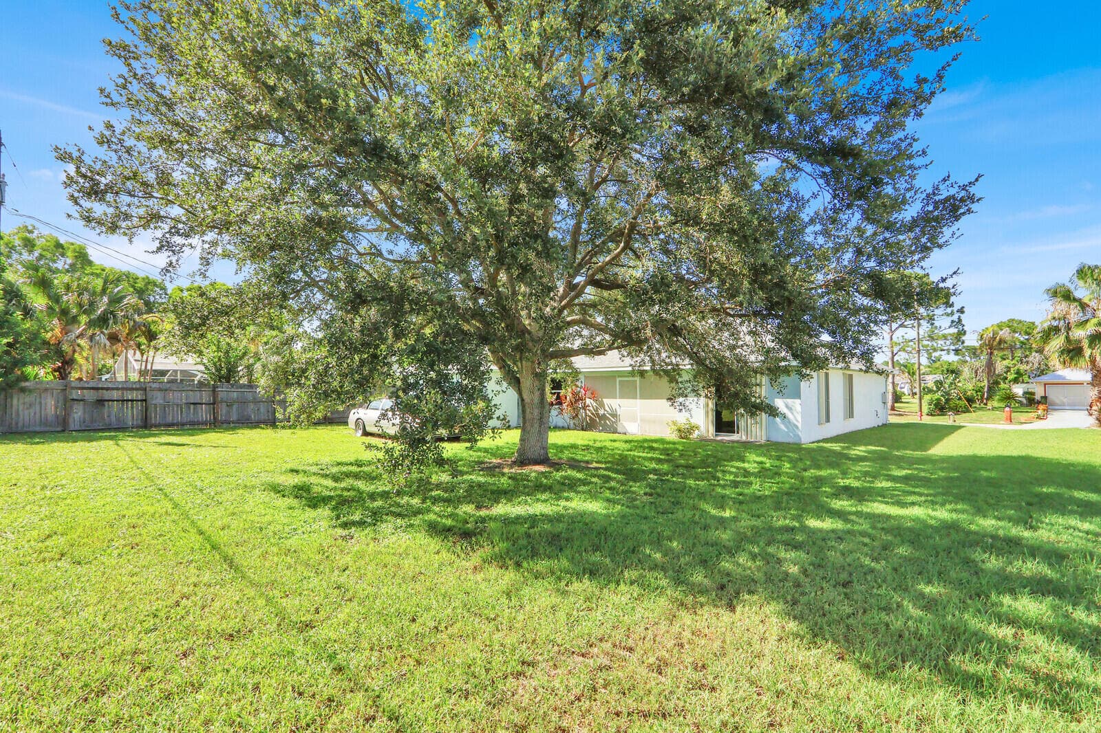 2826 SW Ann Arbor Road, Port St. Lucie, FL 34953 35
