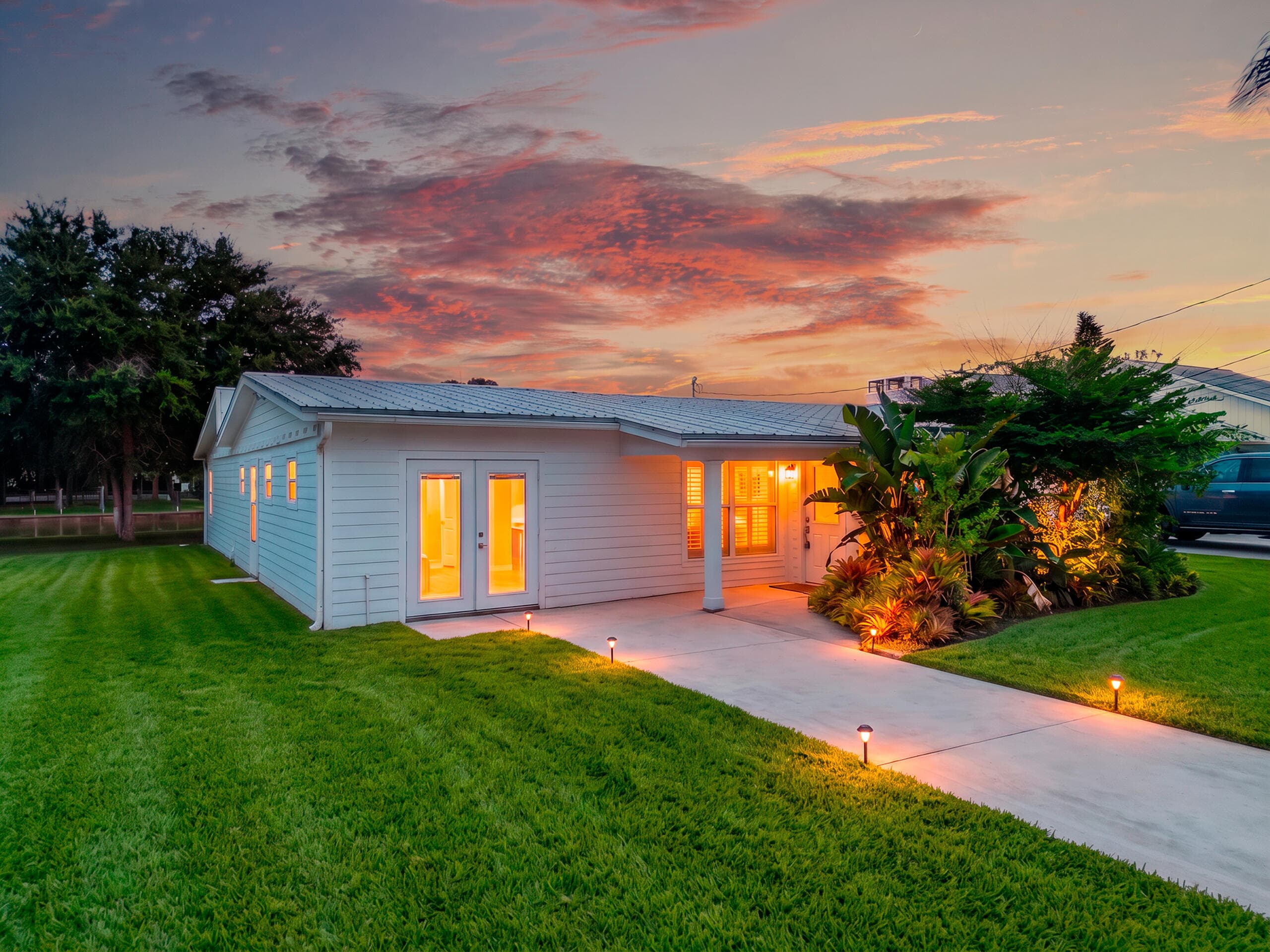 241 14th Place, Vero Beach, FL 32960 3