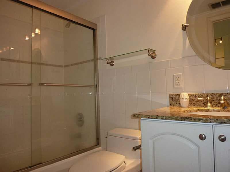 2124 NE 5th Avenue 103, Wilton Manors, FL 33305 10