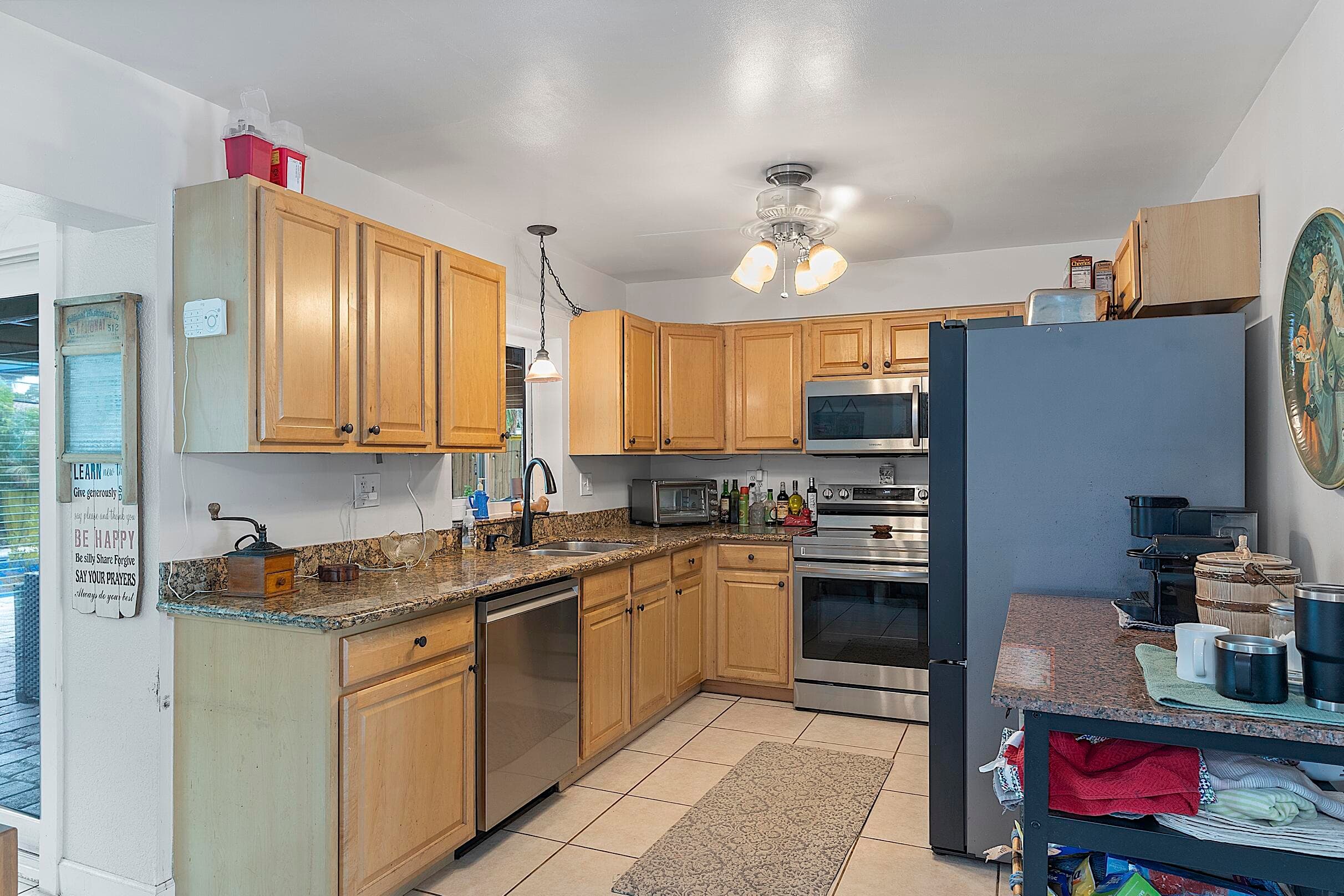 830 SW 1st Avenue, Pompano Beach, FL 33060 12