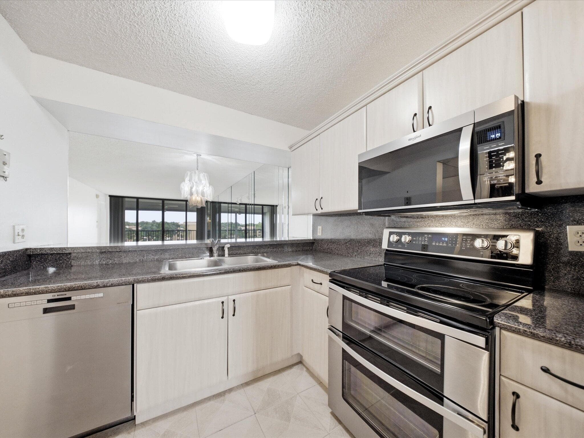 6539 CORAL LAKE Drive 403, Margate, FL 33063 5