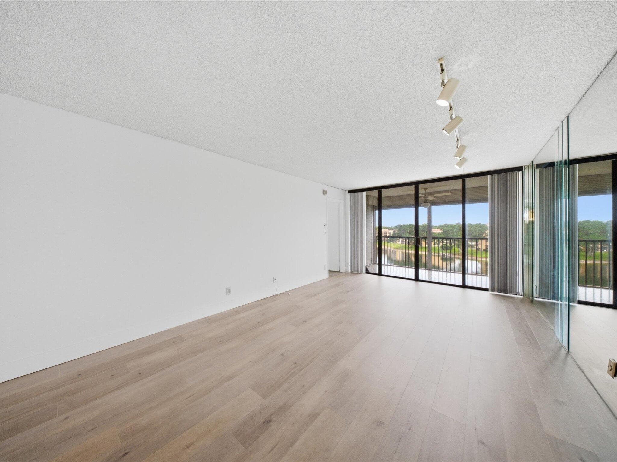6539 CORAL LAKE Drive 403, Margate, FL 33063 13