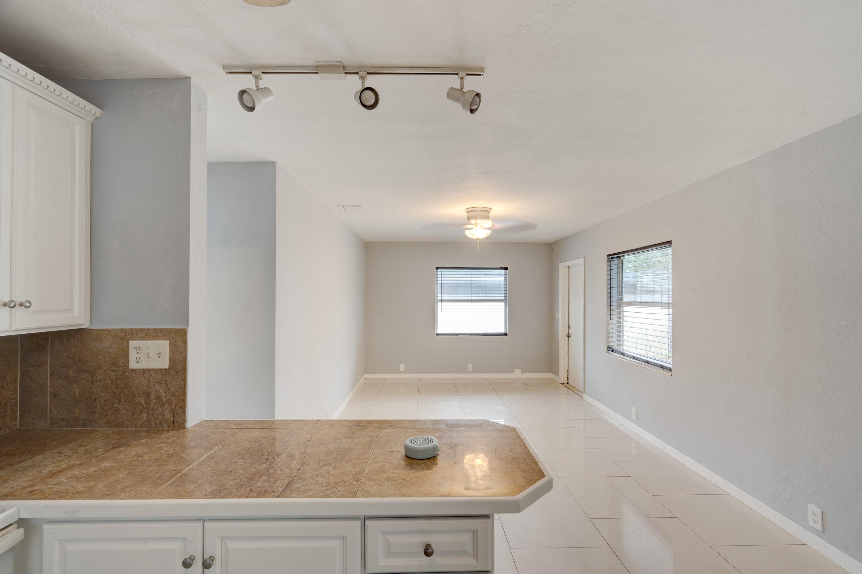 311 De Carie Street 311-313, Delray Beach, FL 33444 18