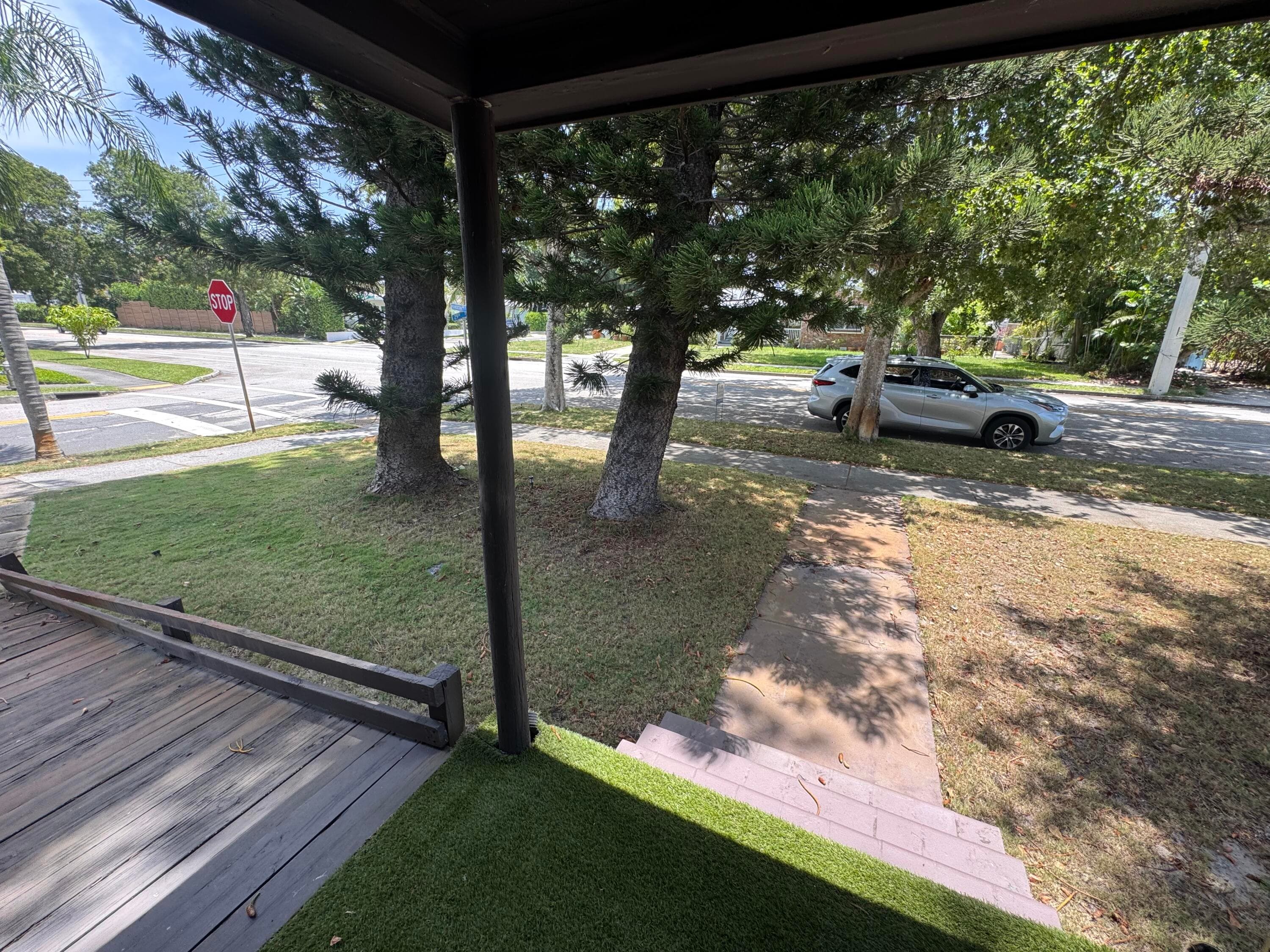2919 Poinsettia Avenue, West Palm Beach, FL 33407 17