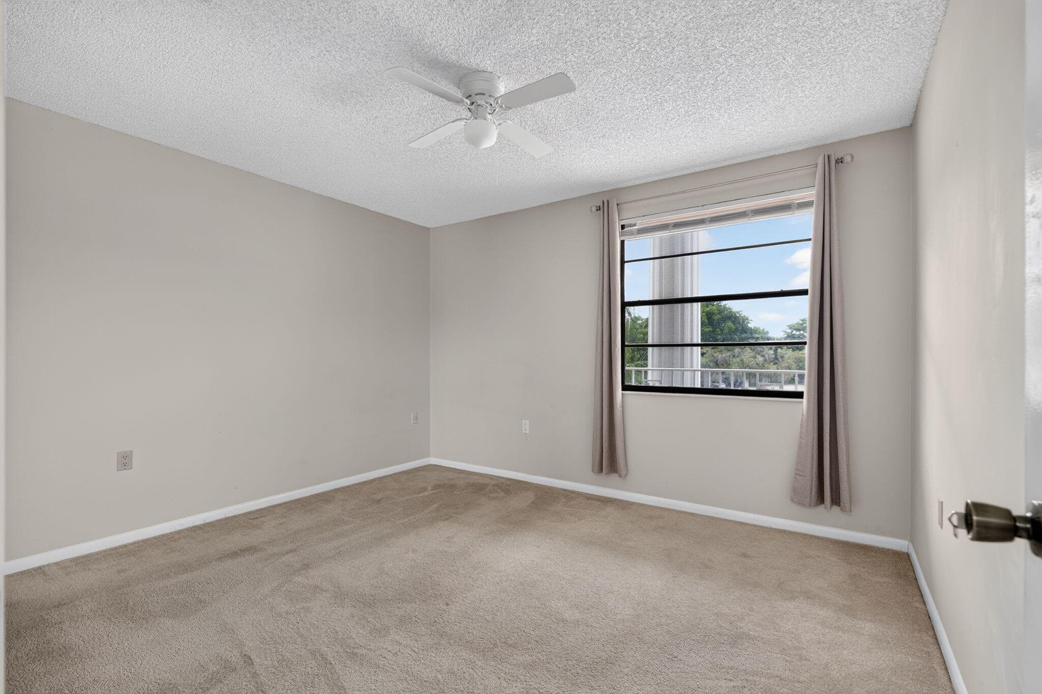 3501 Village Boulevard 304, West Palm Beach, FL 33409 19