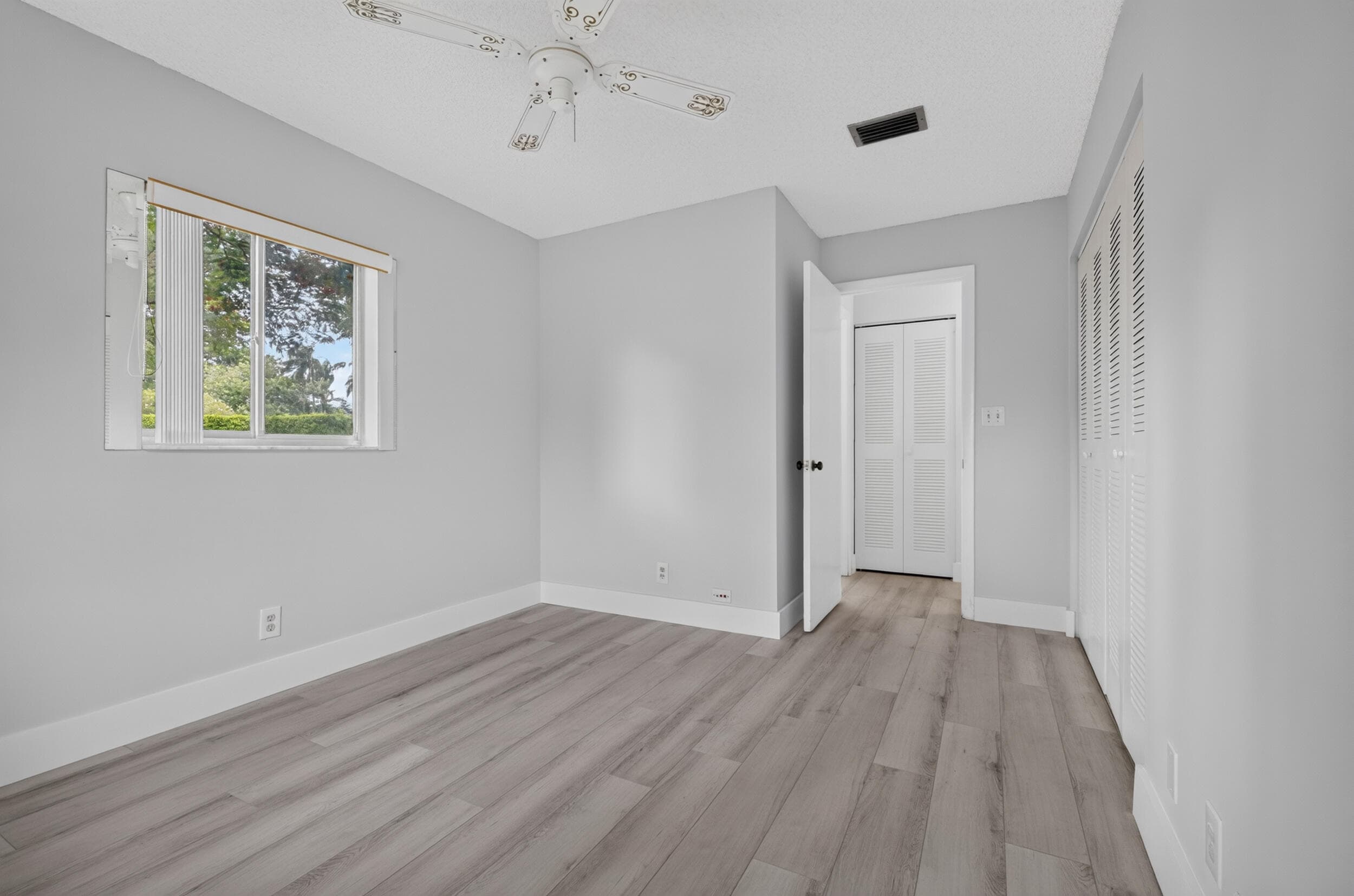 18716 SCHOONER Drive, Boca Raton, FL 33496 32