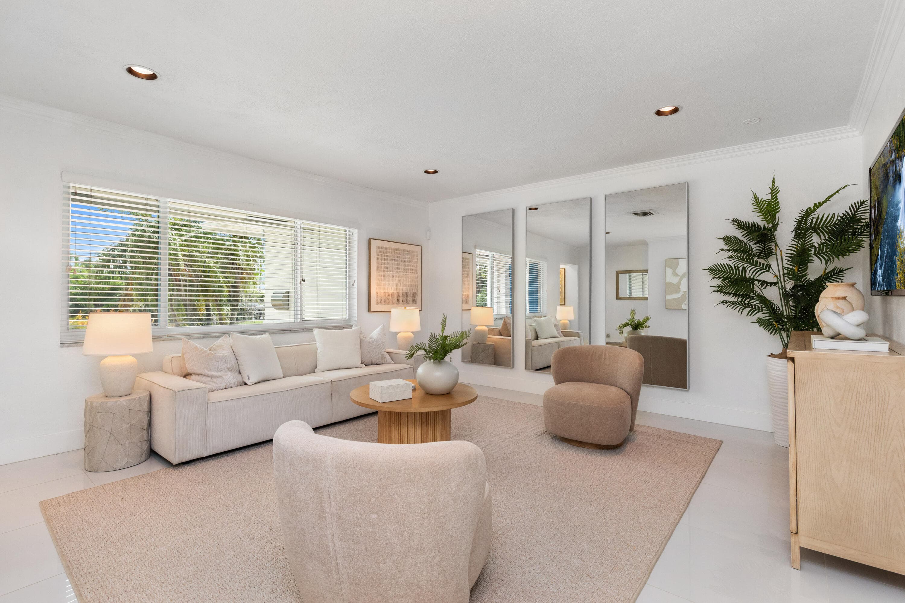 1771 NE 33RD Street, Oakland Park, FL 33334 5