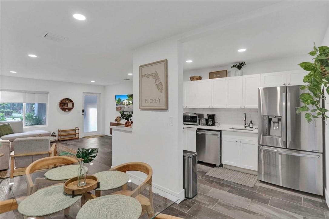 1121 SW 15th Avenue, Fort Lauderdale, FL 33312 4