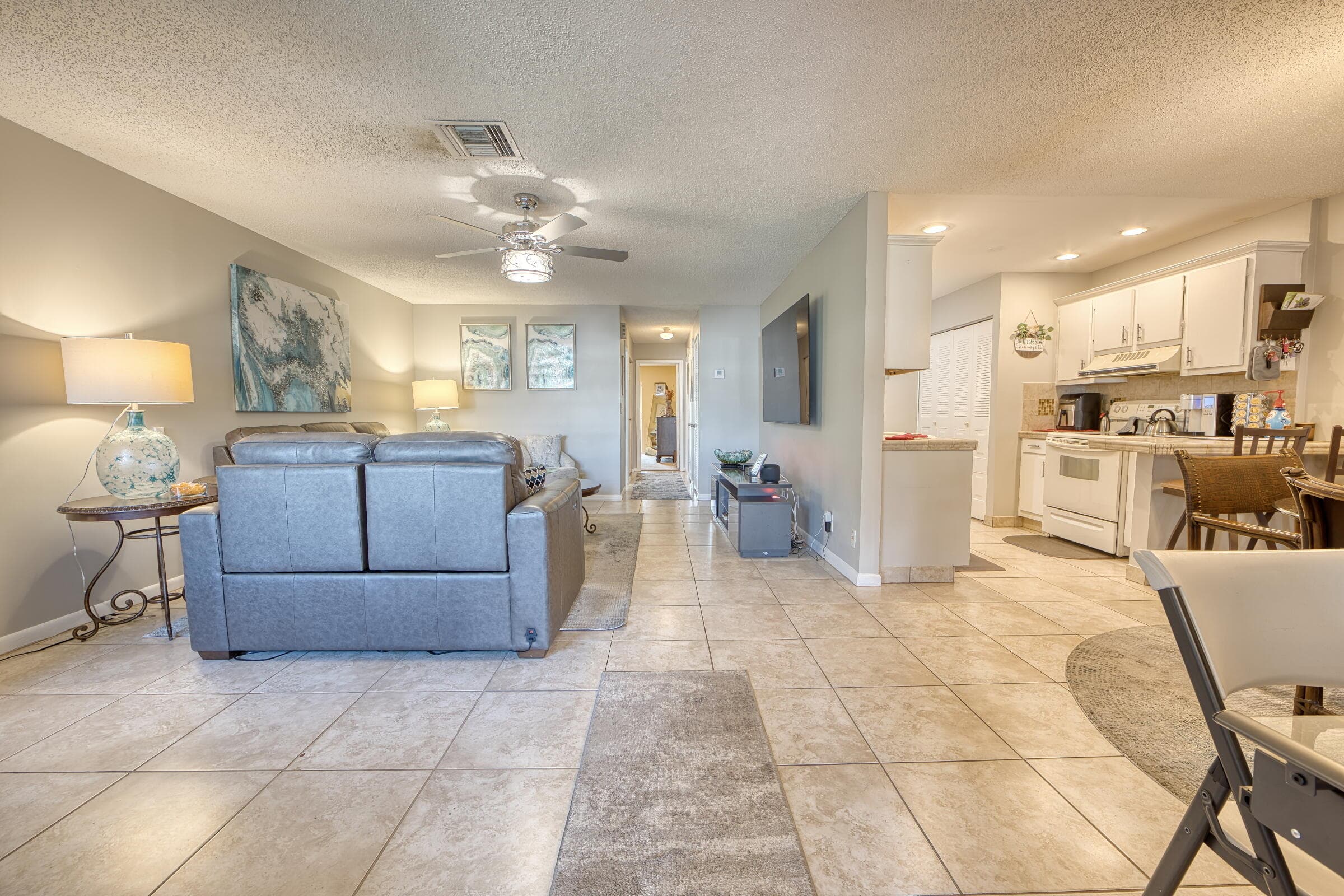 5037 ALFRED Drive, West Palm Beach, FL 33417 4