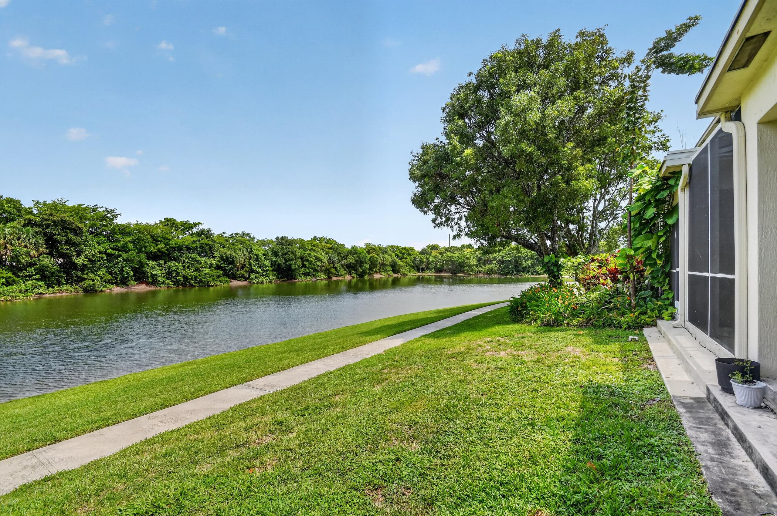 308 SPRUCE Street, Boynton Beach, FL 33426 25