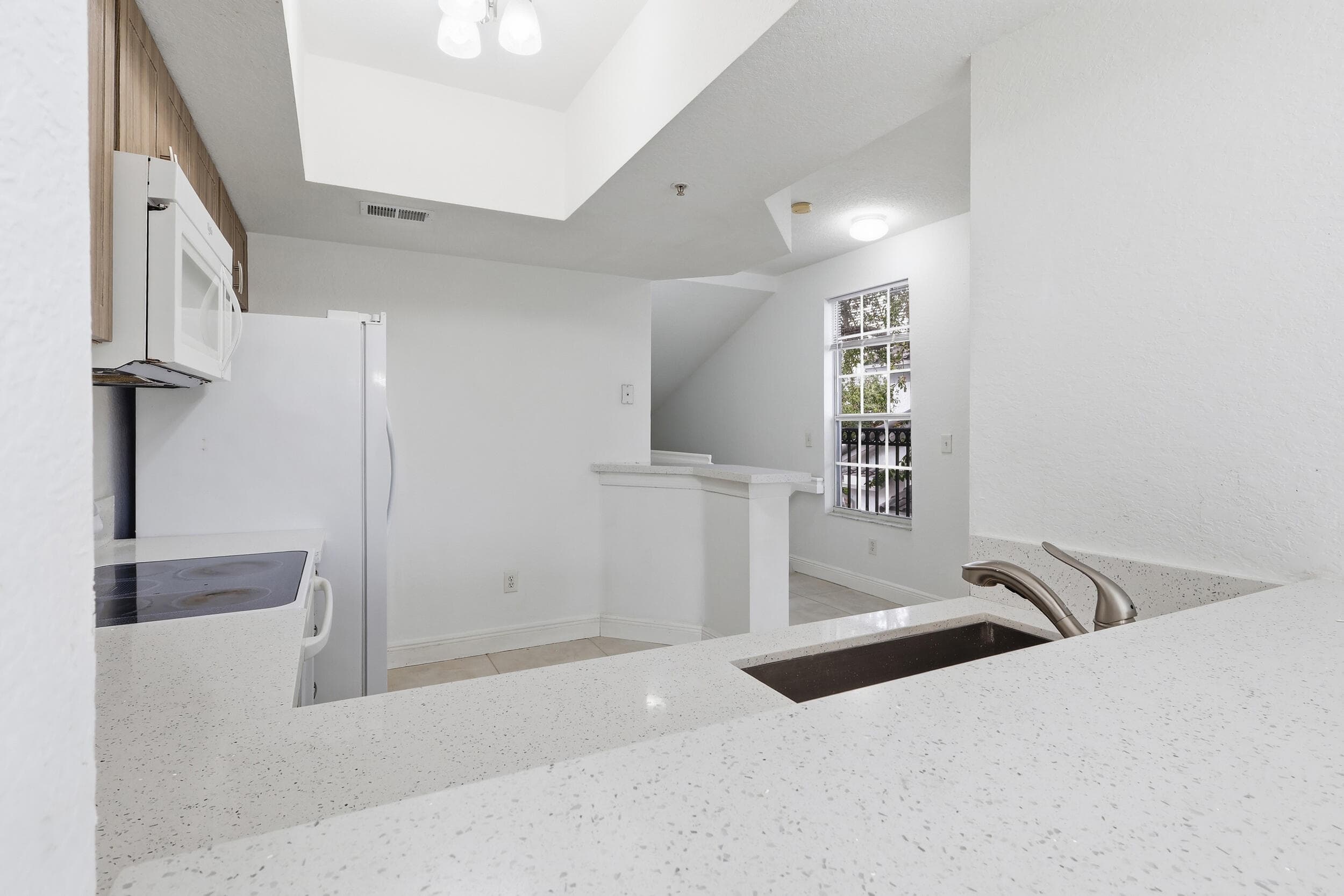 785 SW 148th Avenue 1402, Sunrise, FL 33325 3