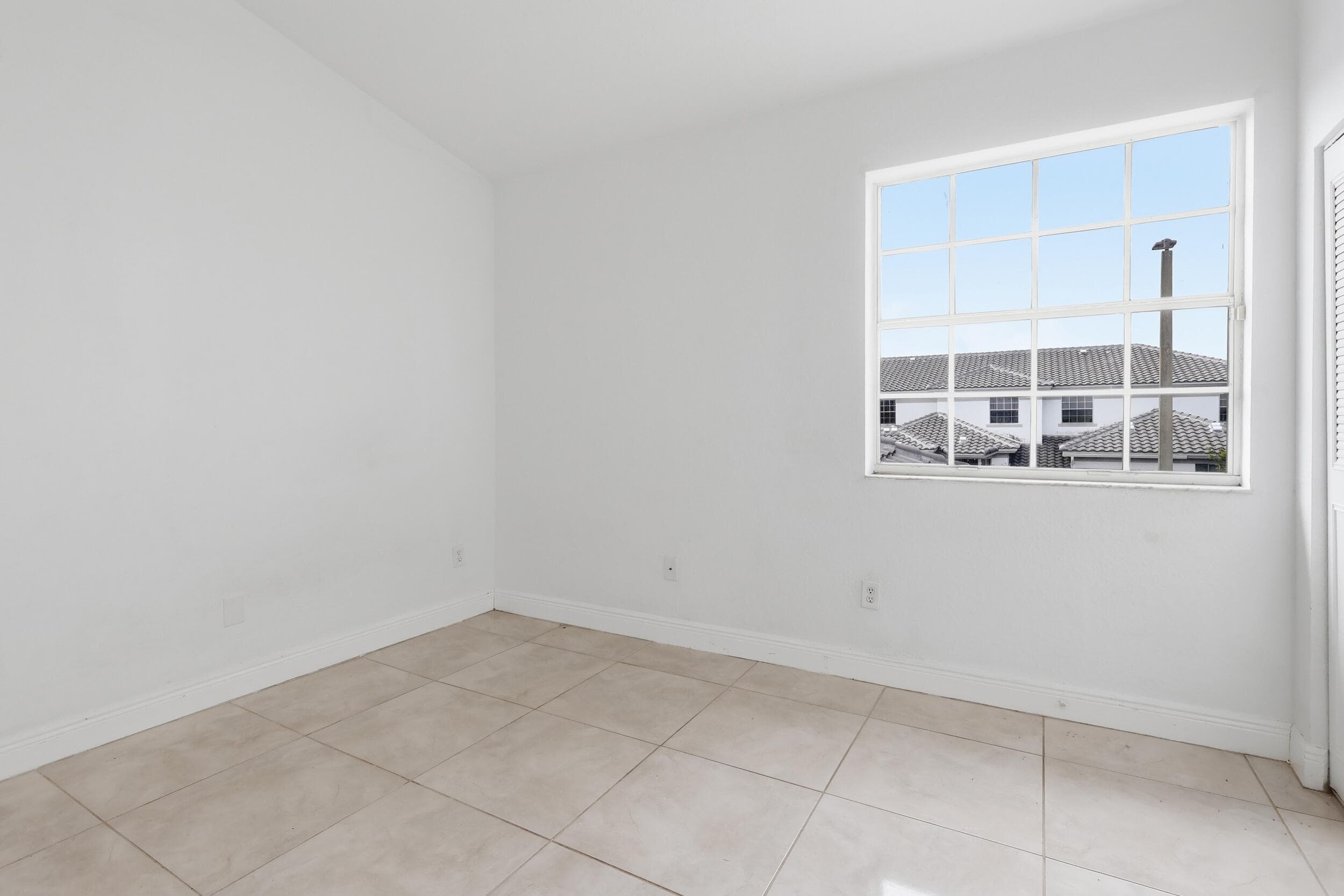 785 SW 148th Avenue 1402, Sunrise, FL 33325 16