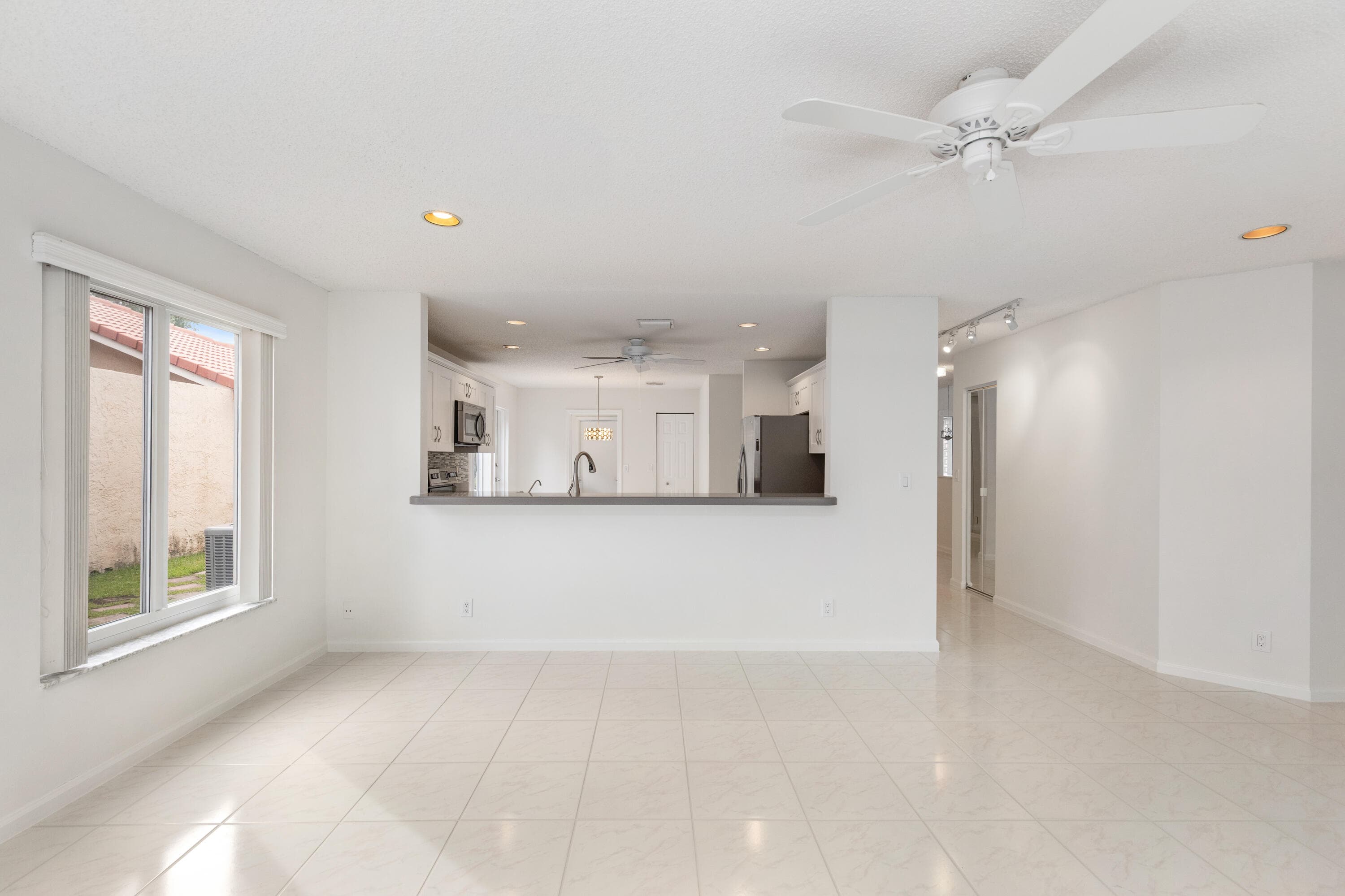 10654 Santa Laguna Drive, Boca Raton, FL 33428 23